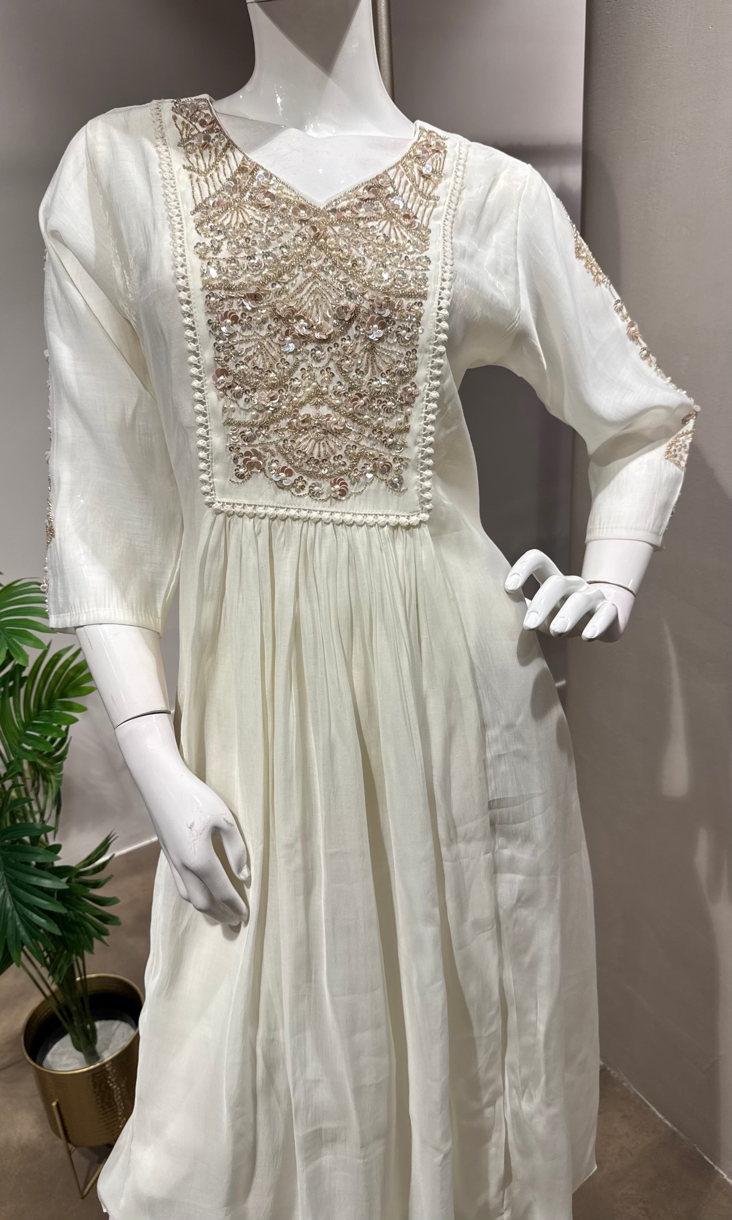 CREAM GOLDEN MUL CHANDERI KURTA SET