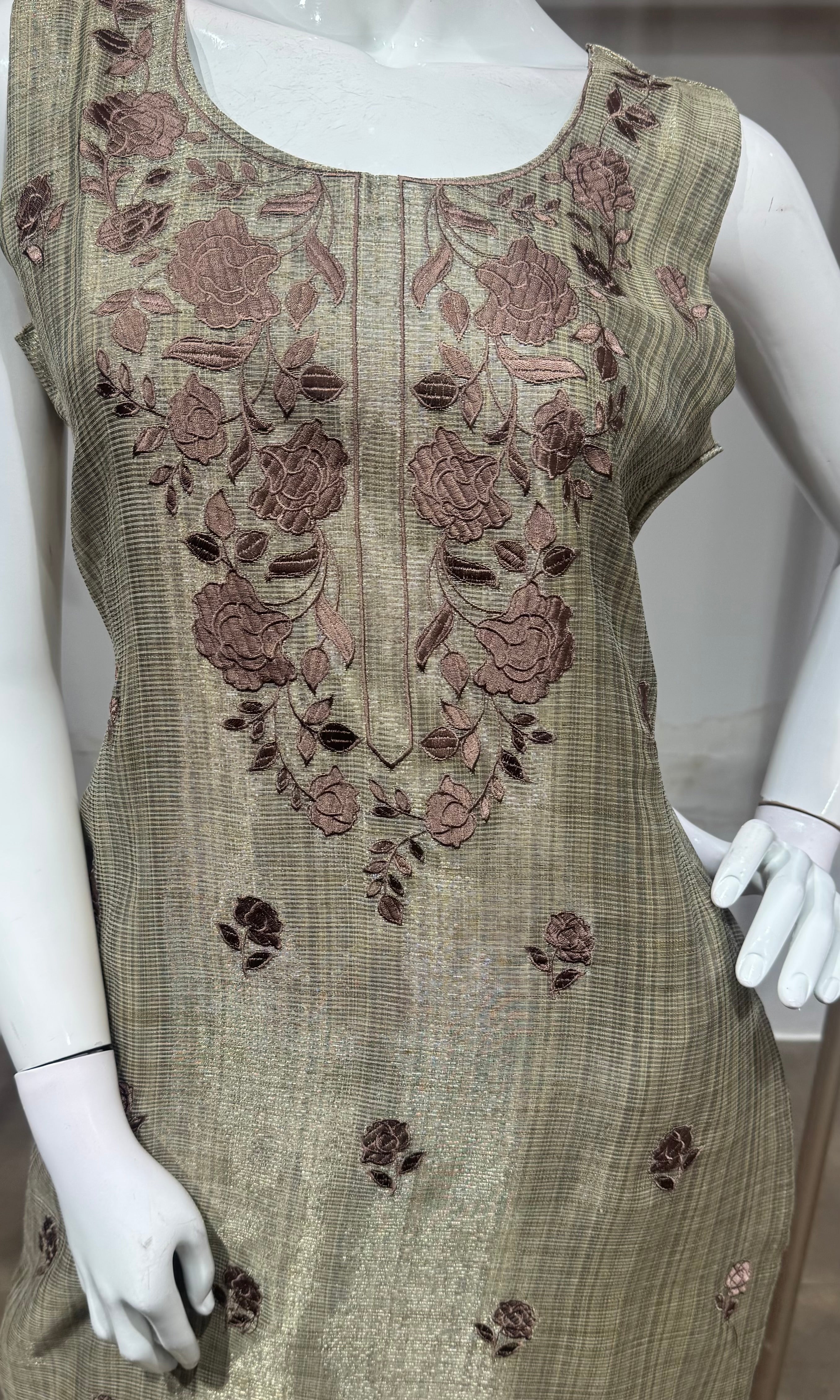 BEAGH FLORAL EMBROIDERED KURTA SET