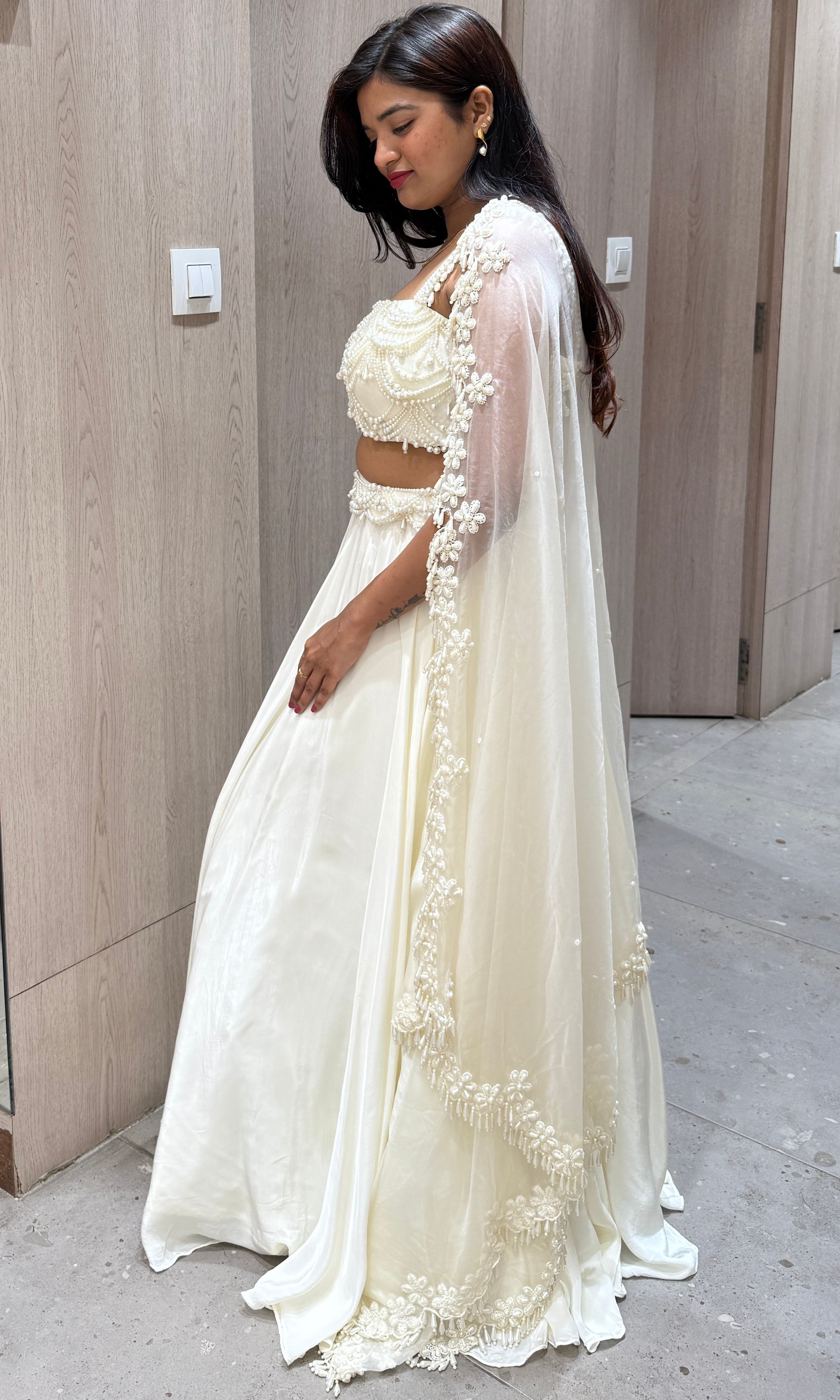 White lehenga with pearl blouse and duppatta 1000
