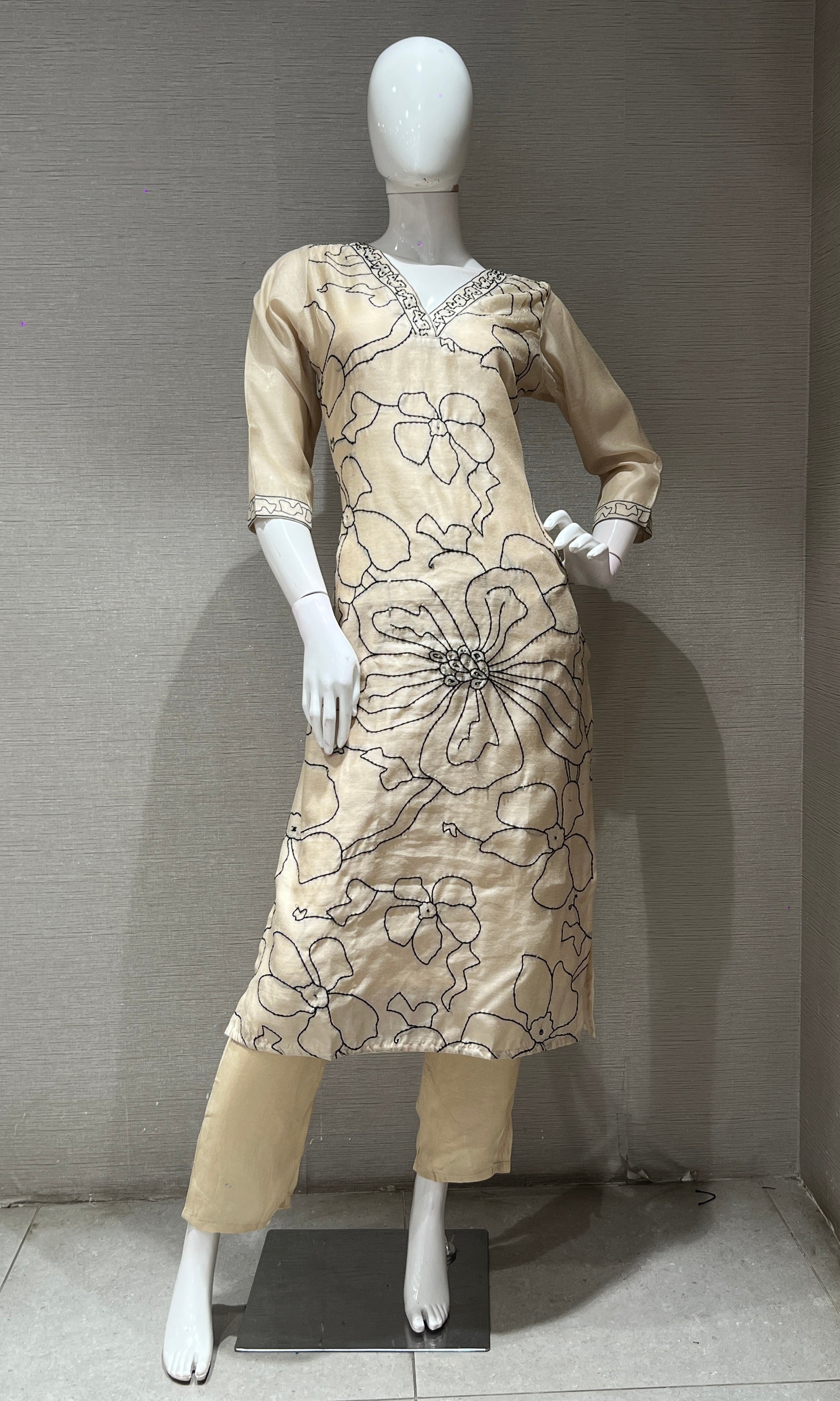 Cream FLORAL kurta set