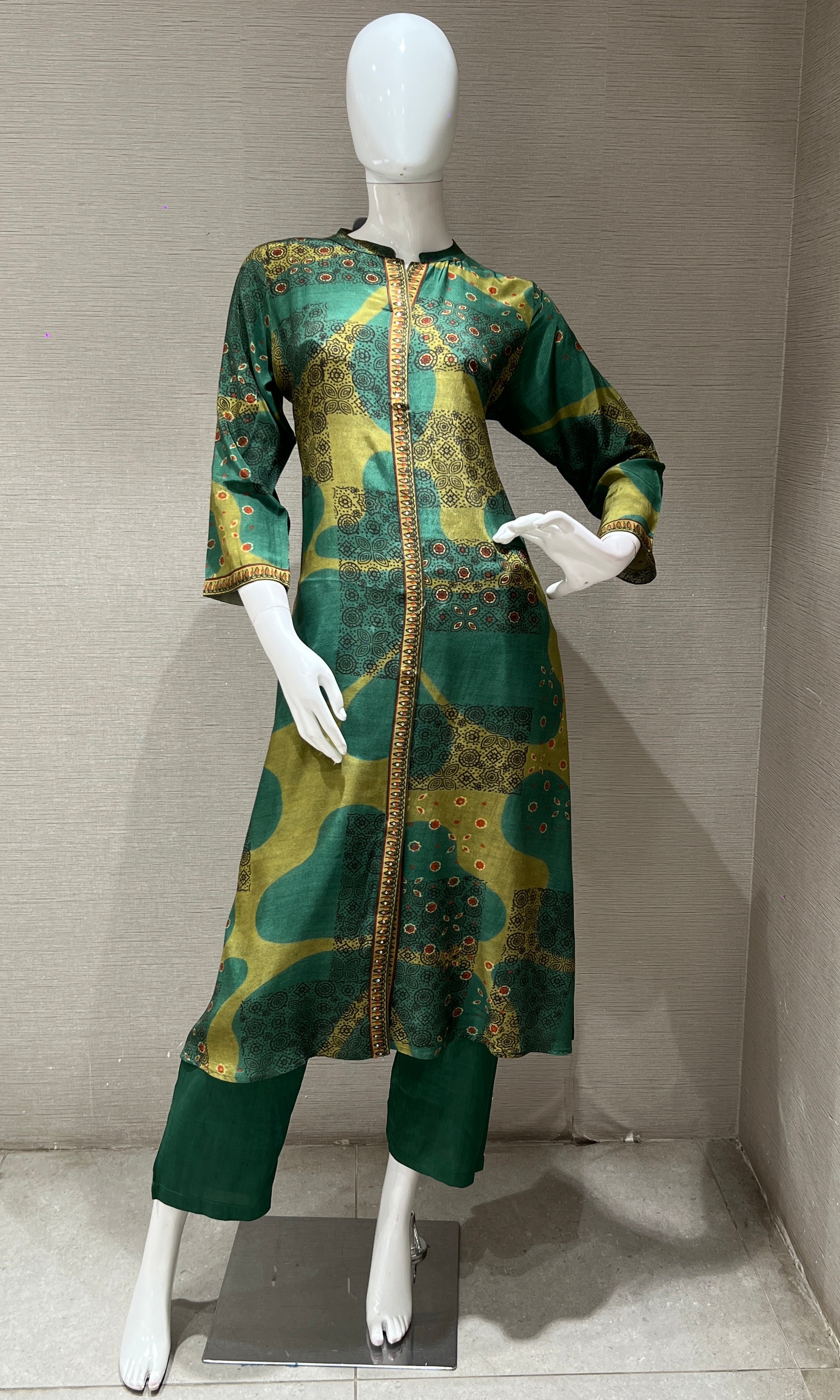 Green 2 piece kurti set