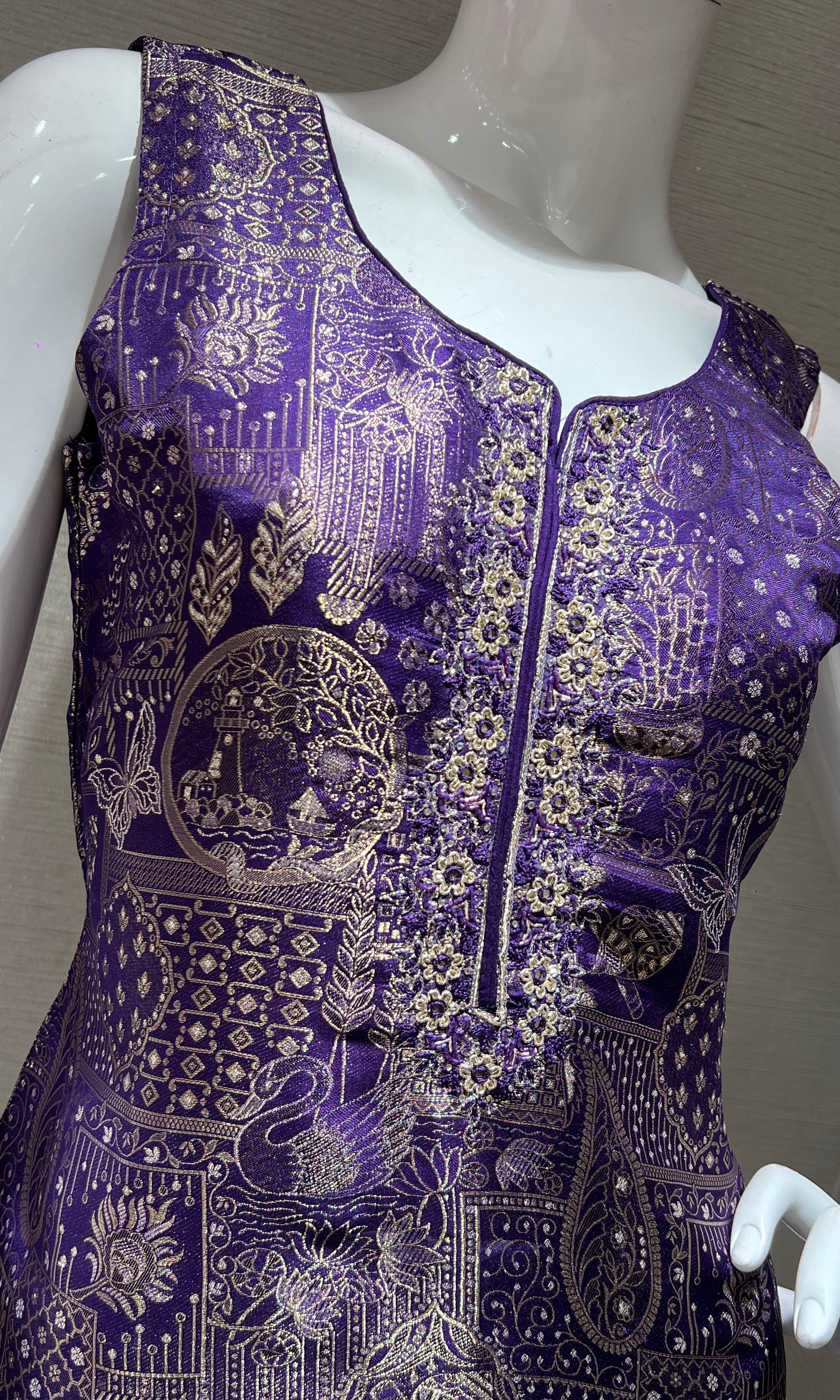 PURPLE ETHNIC KURTA SET WITH WOVEN DUPATTA