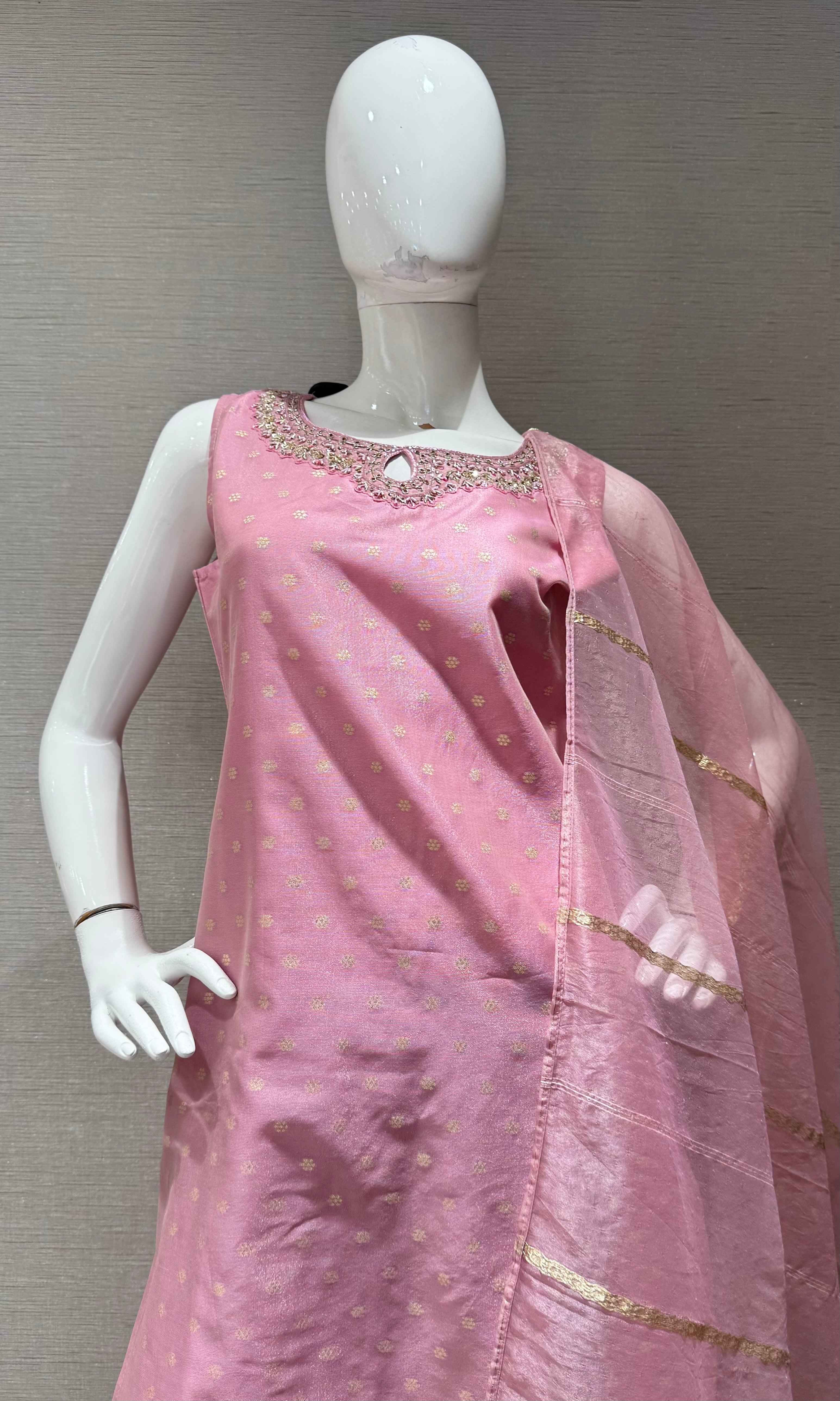 Onion Pink Kurta Set with Sheer Dupatta