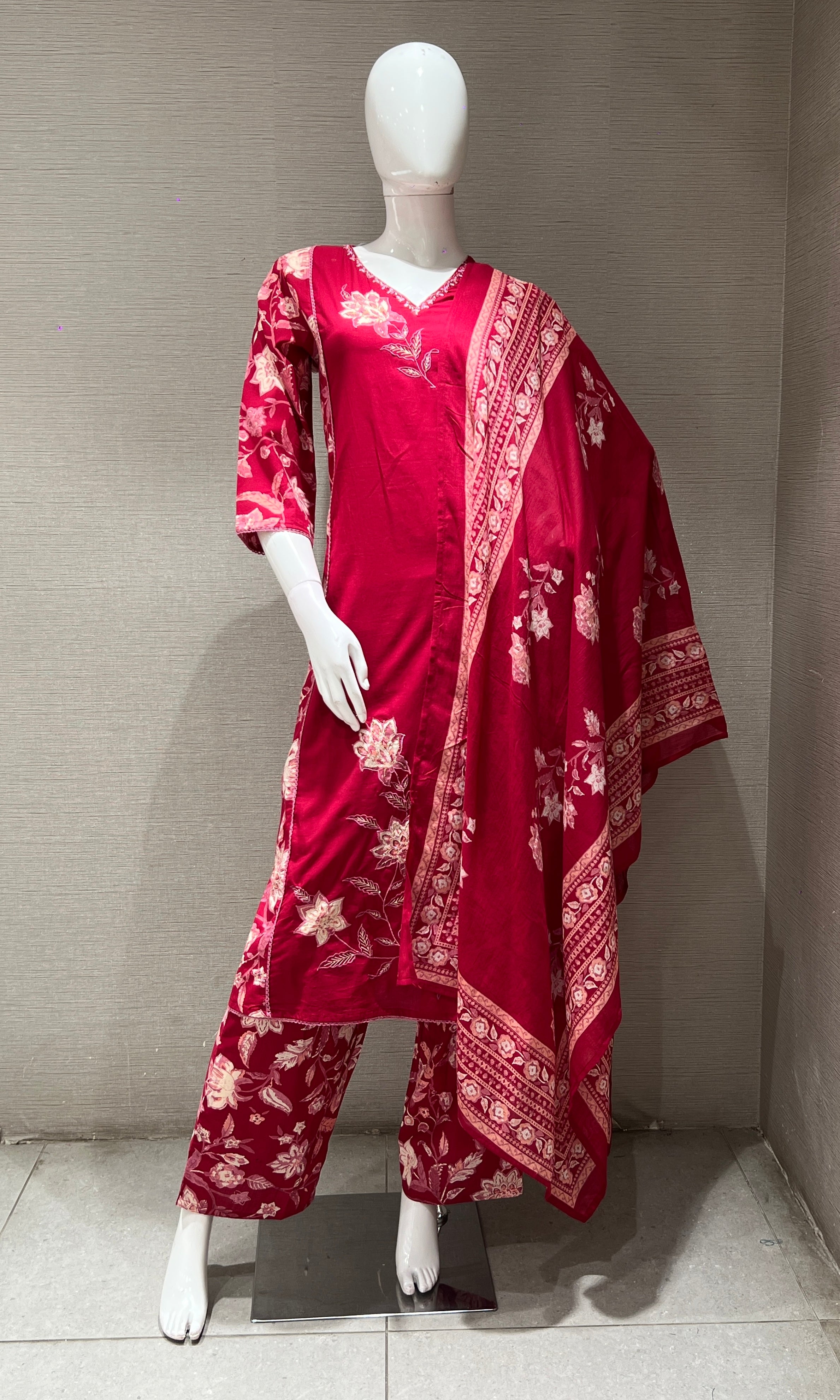 RANI FLORAL MOTIF PRINTED KURTA SET