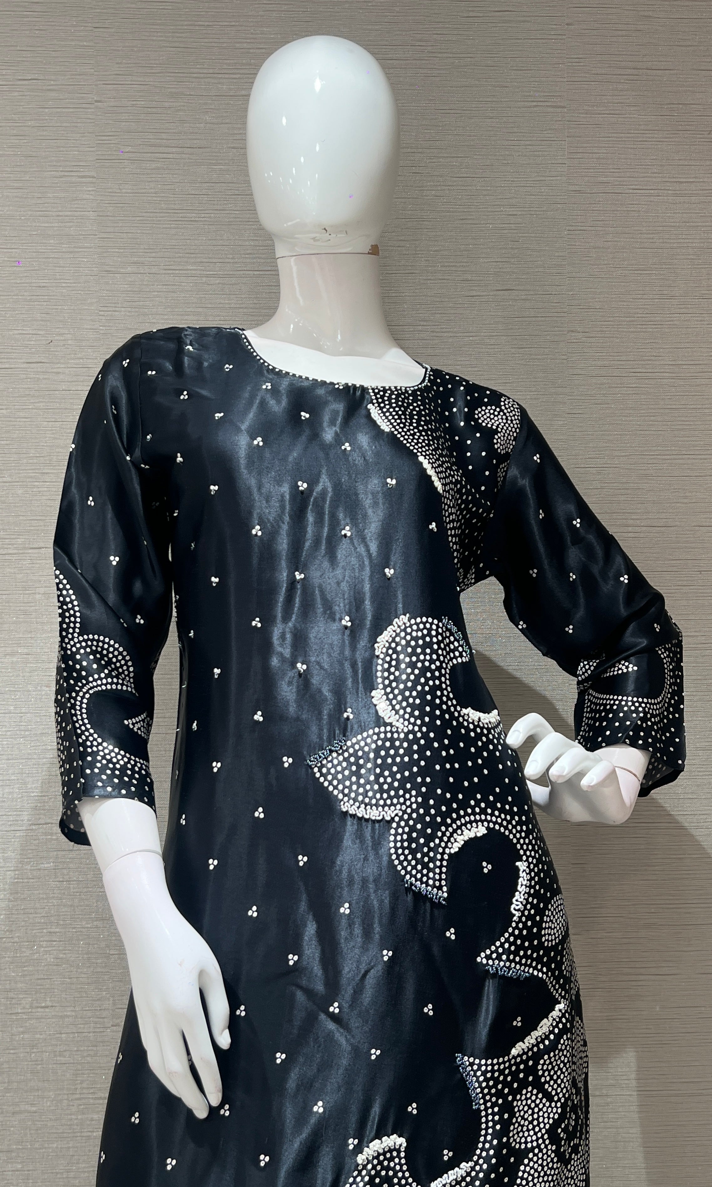 Black FLORAL PRINT KURTI WITH BOTTOM