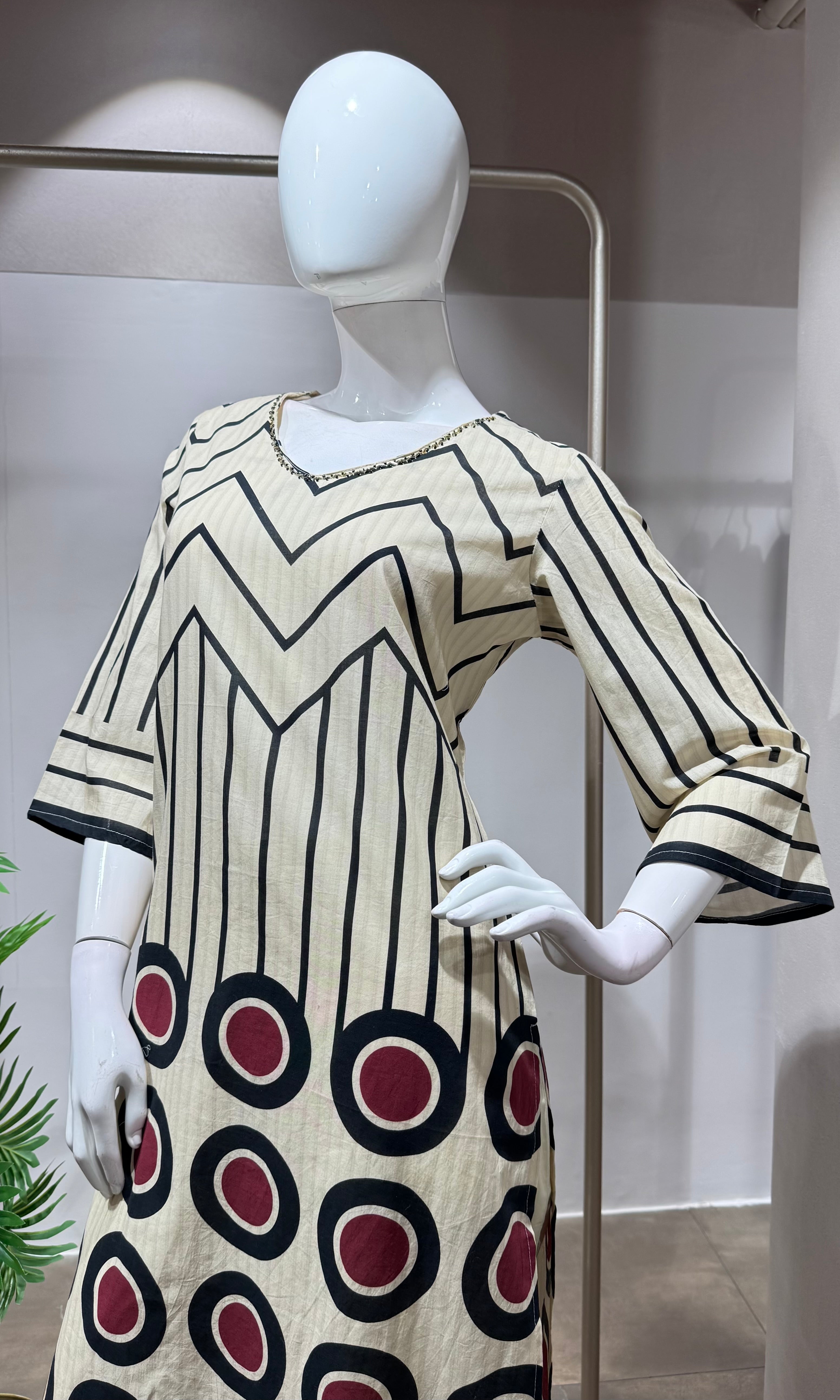 Wine Geometric digital pattern kurti with pants