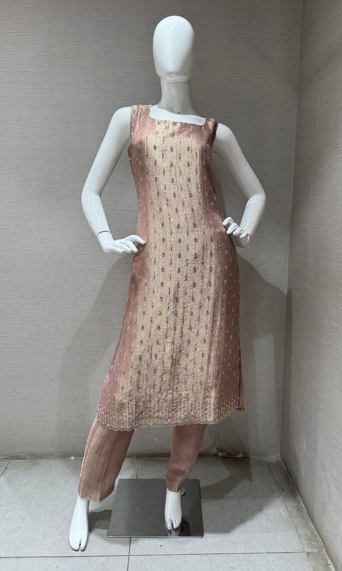 Onion Pink Tissue silk Kurta Set with Dupatta