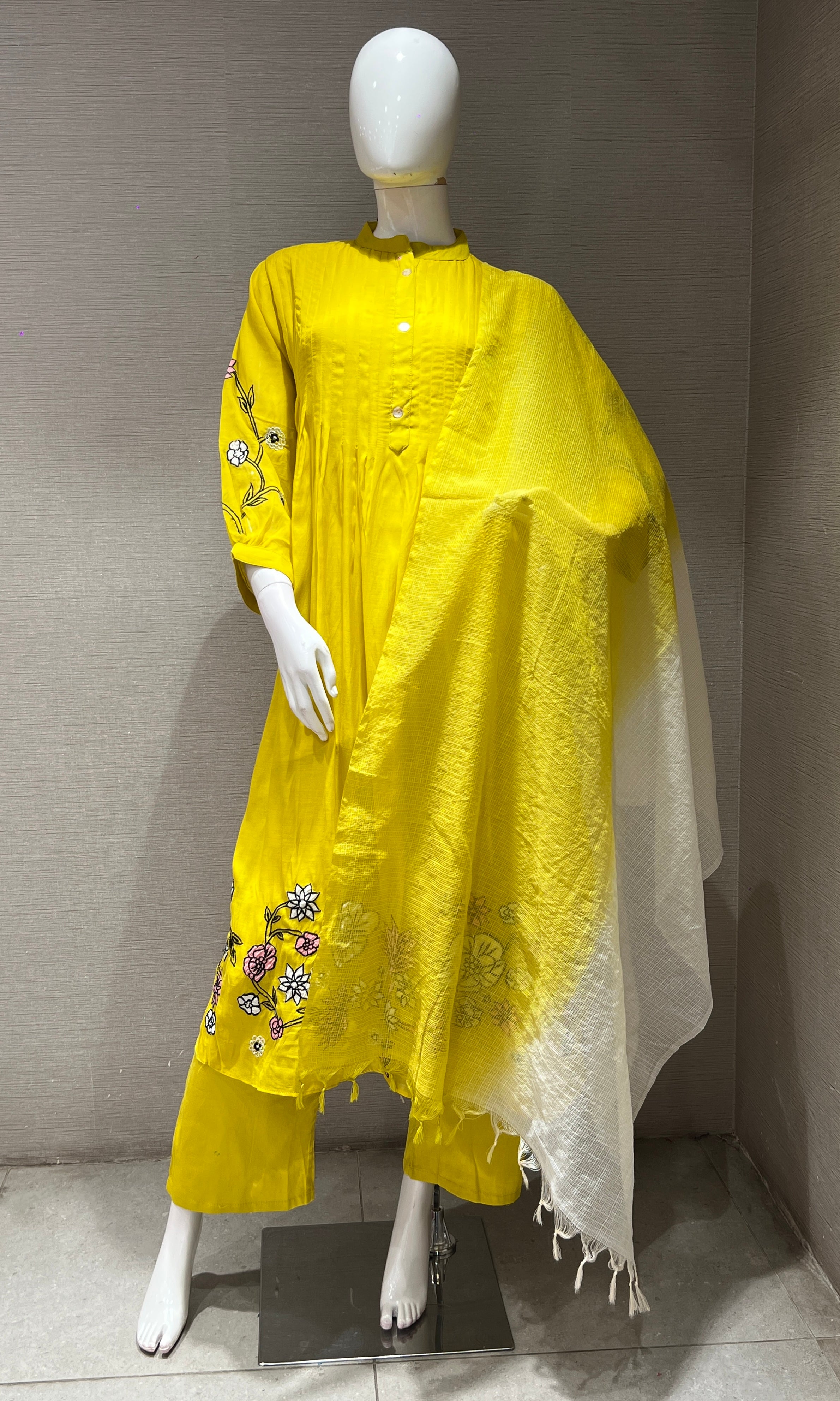 Liril floral embroidery mul chanderi  kurta set