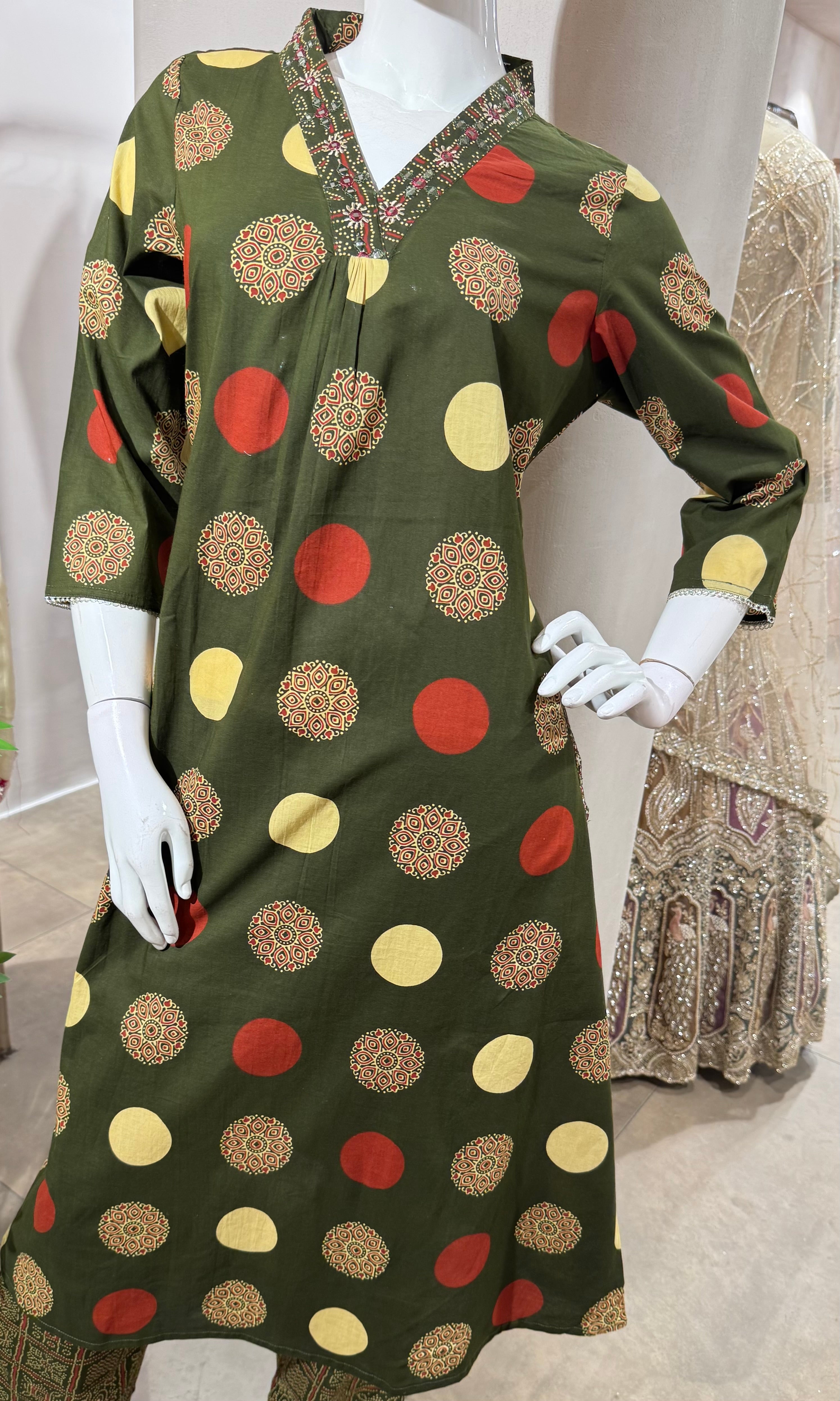 GREEN ETHNIC PRINTED KURTA SET