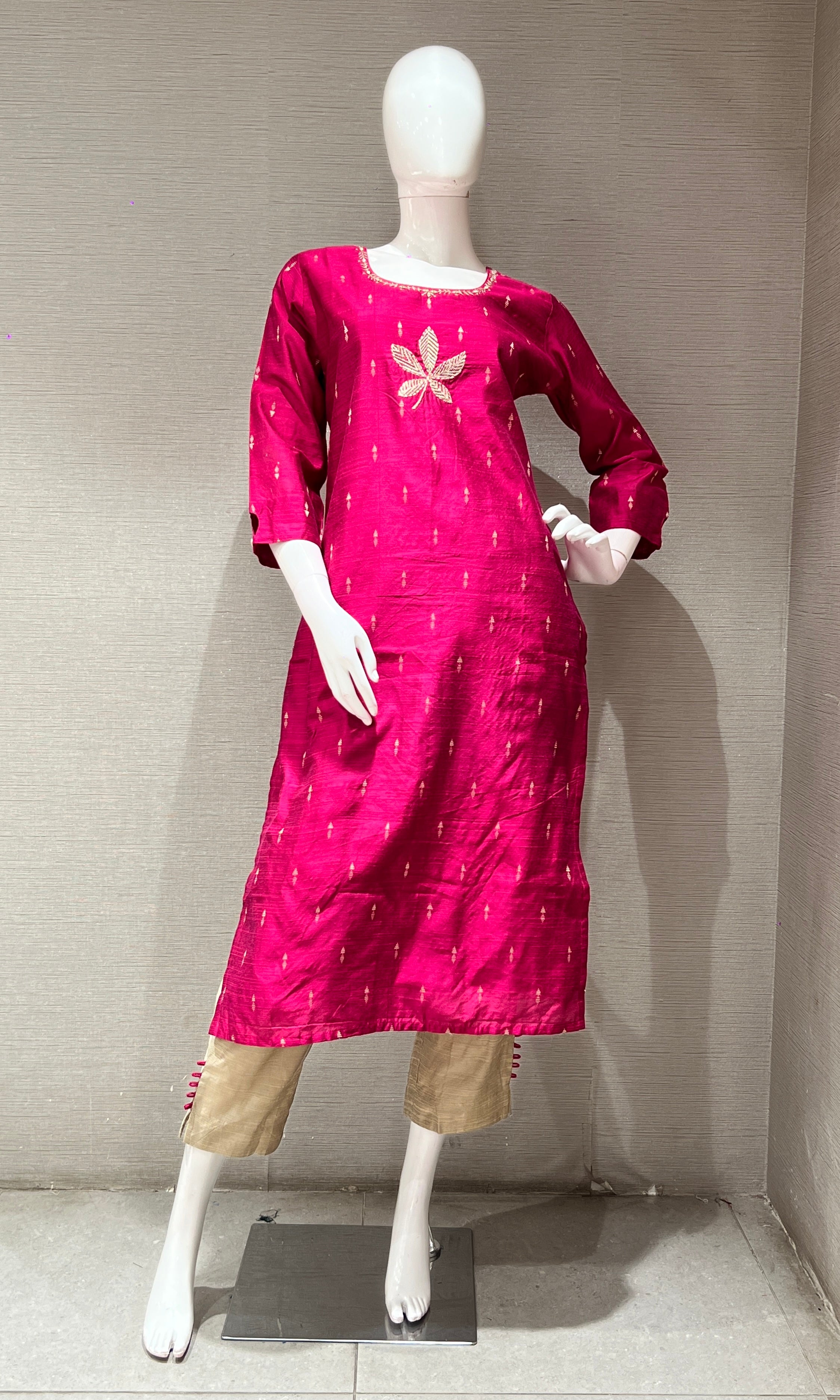 Pink kurta set WITH GOLDEN DUPATTA
