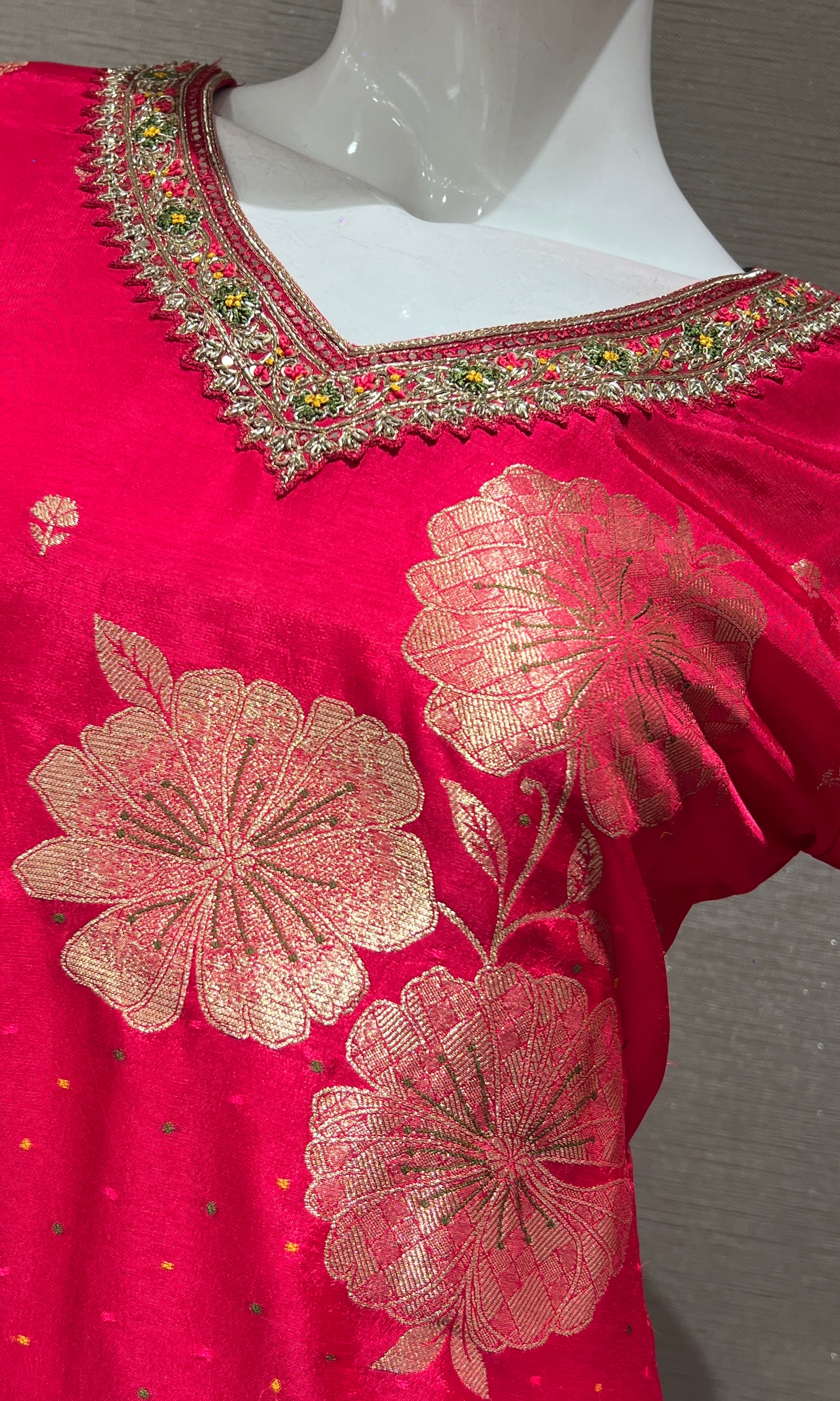 RANI PINK GOLDEN FLORAL KURTA SET