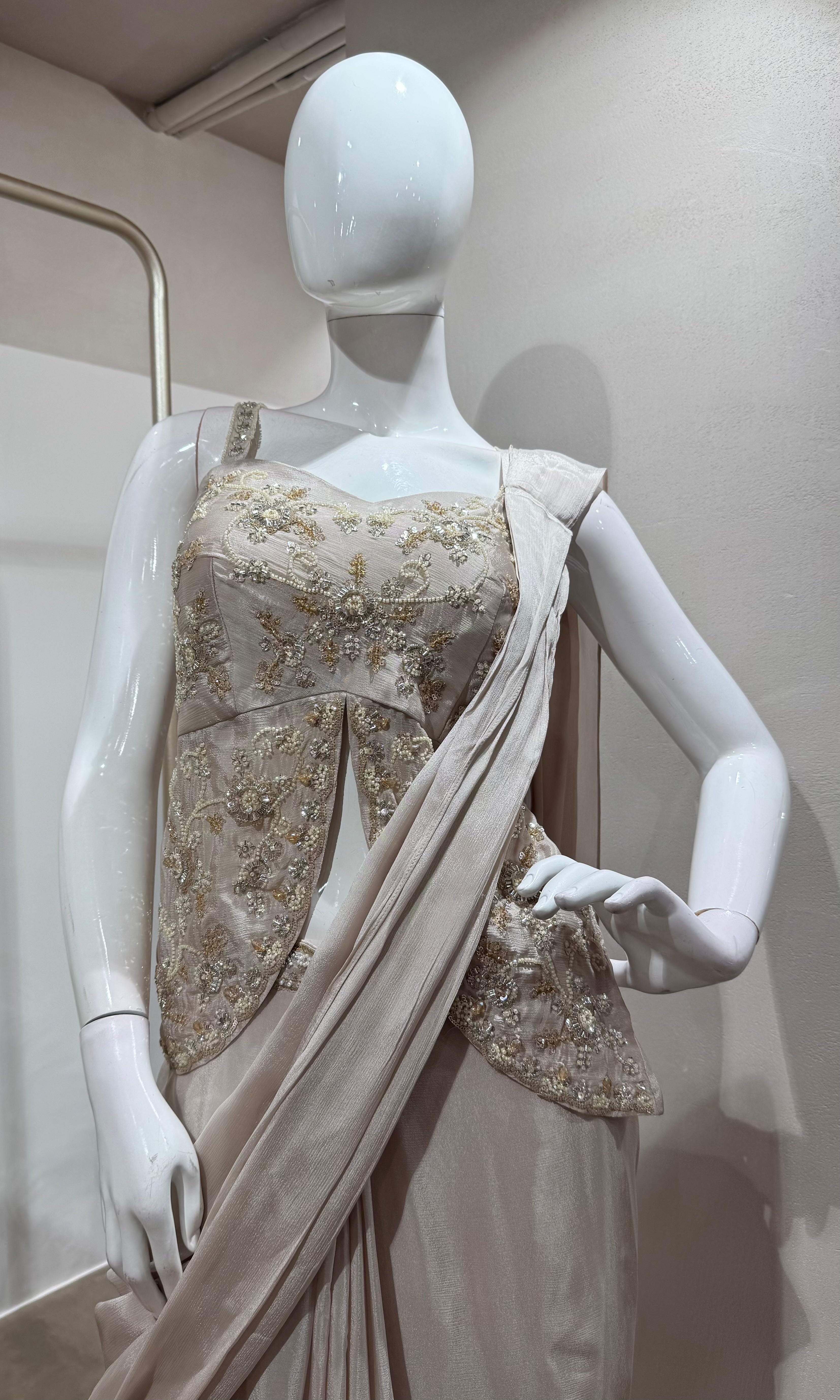 BEAGH Embroidered Ivory Saree with Blouse