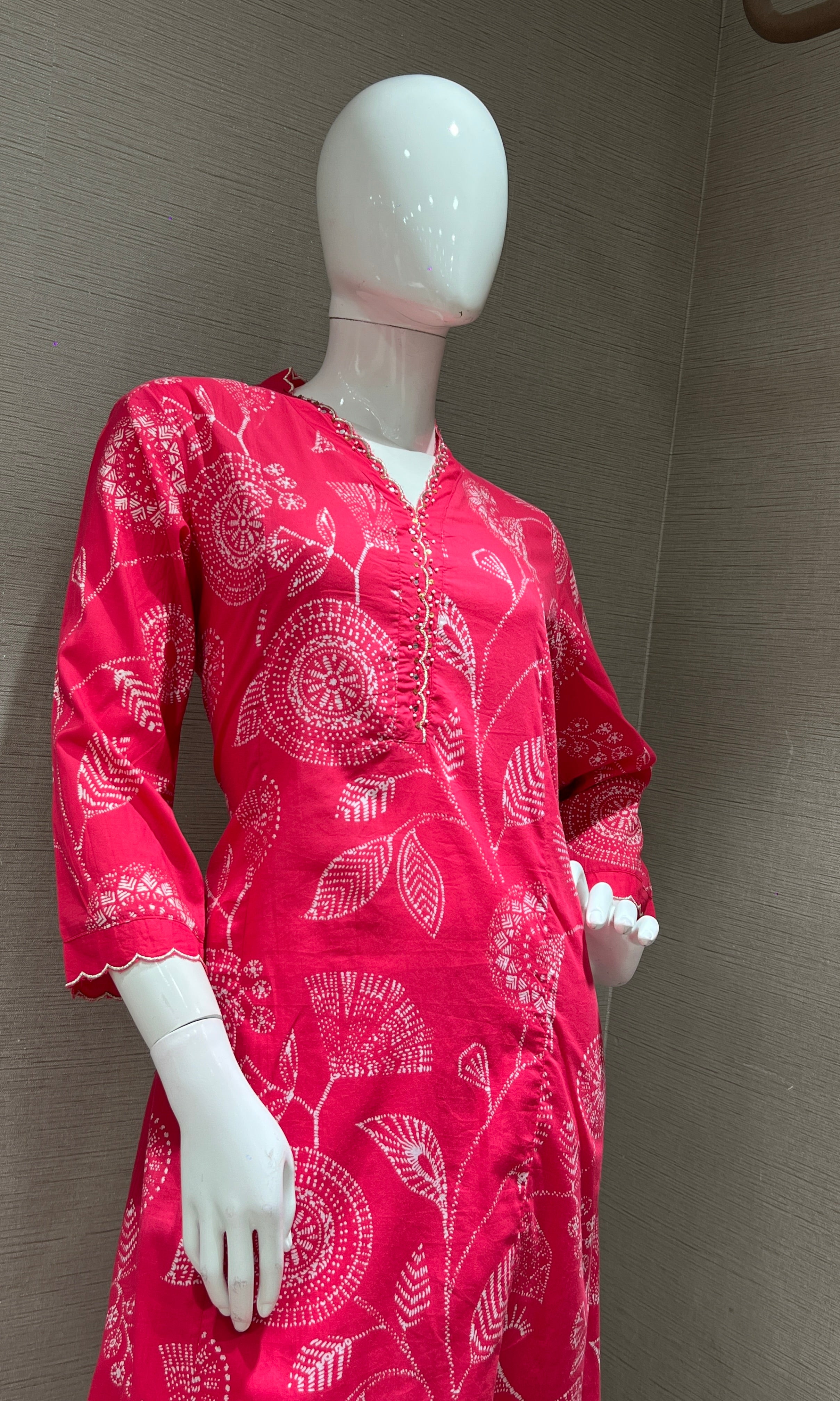 Pink FLORAL PRINT KURTI SET