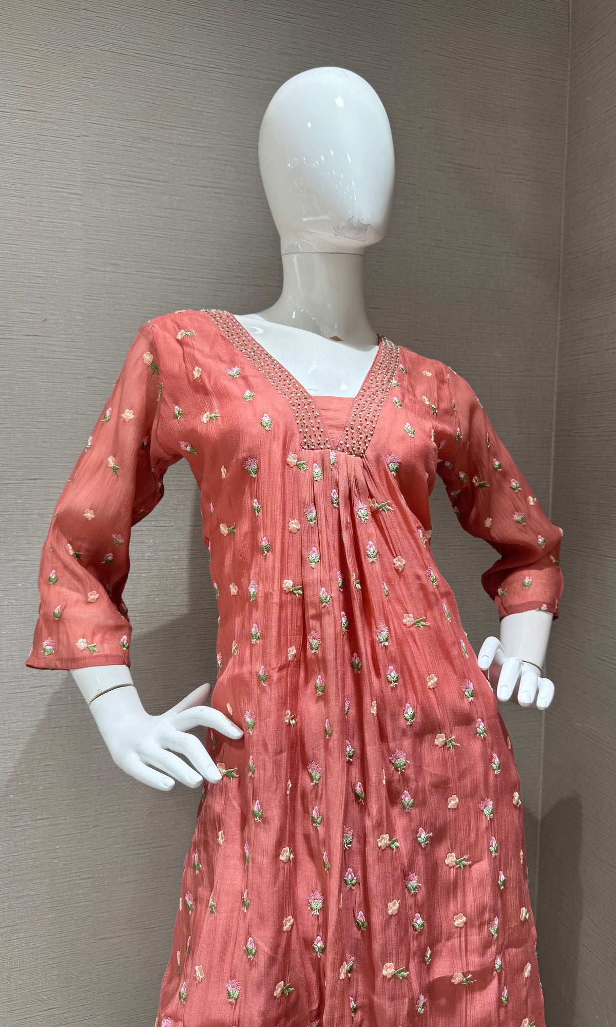 Onion pink floral Mul Chanderi kurta set with dupatta