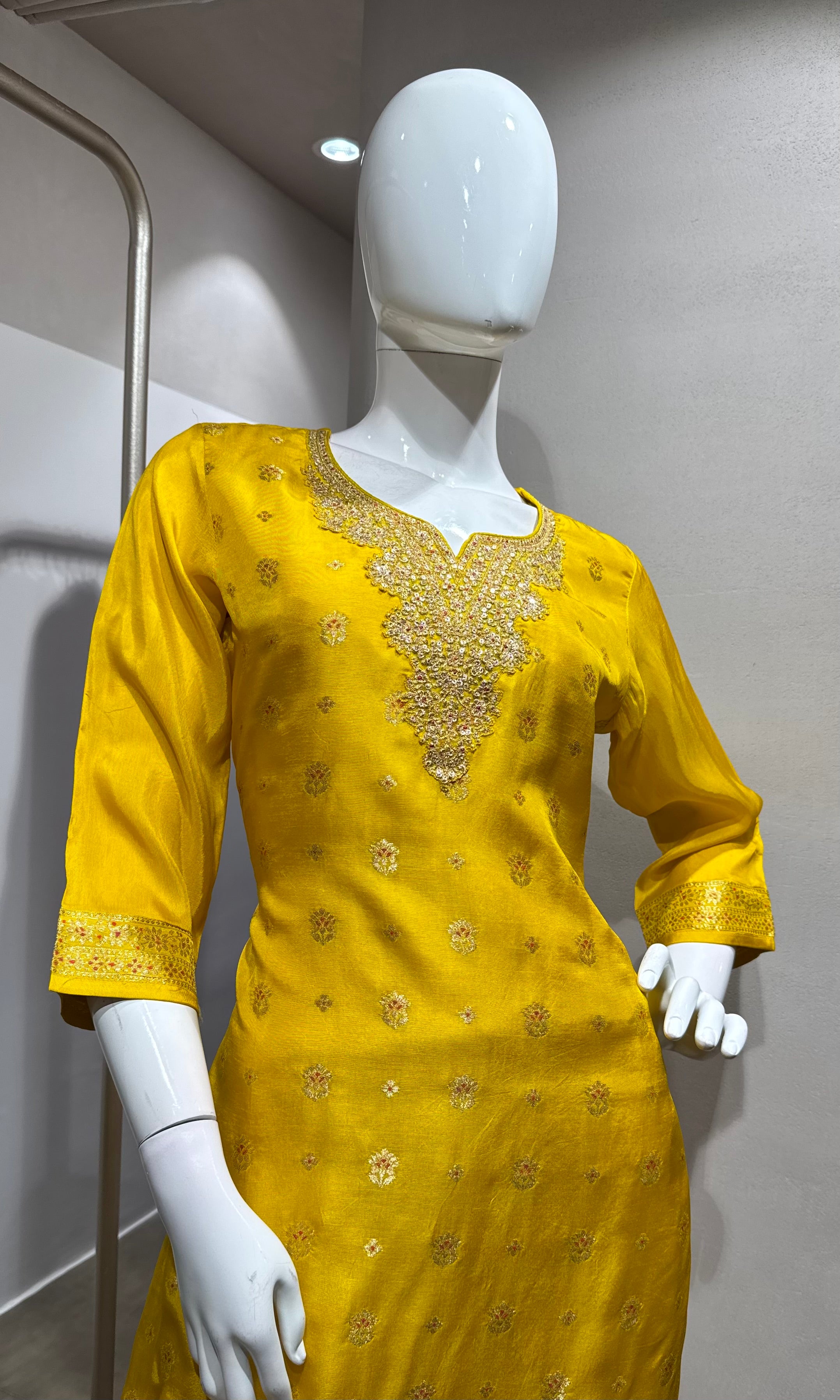 MUSTERED Banarasi Suit Set with Dupatta