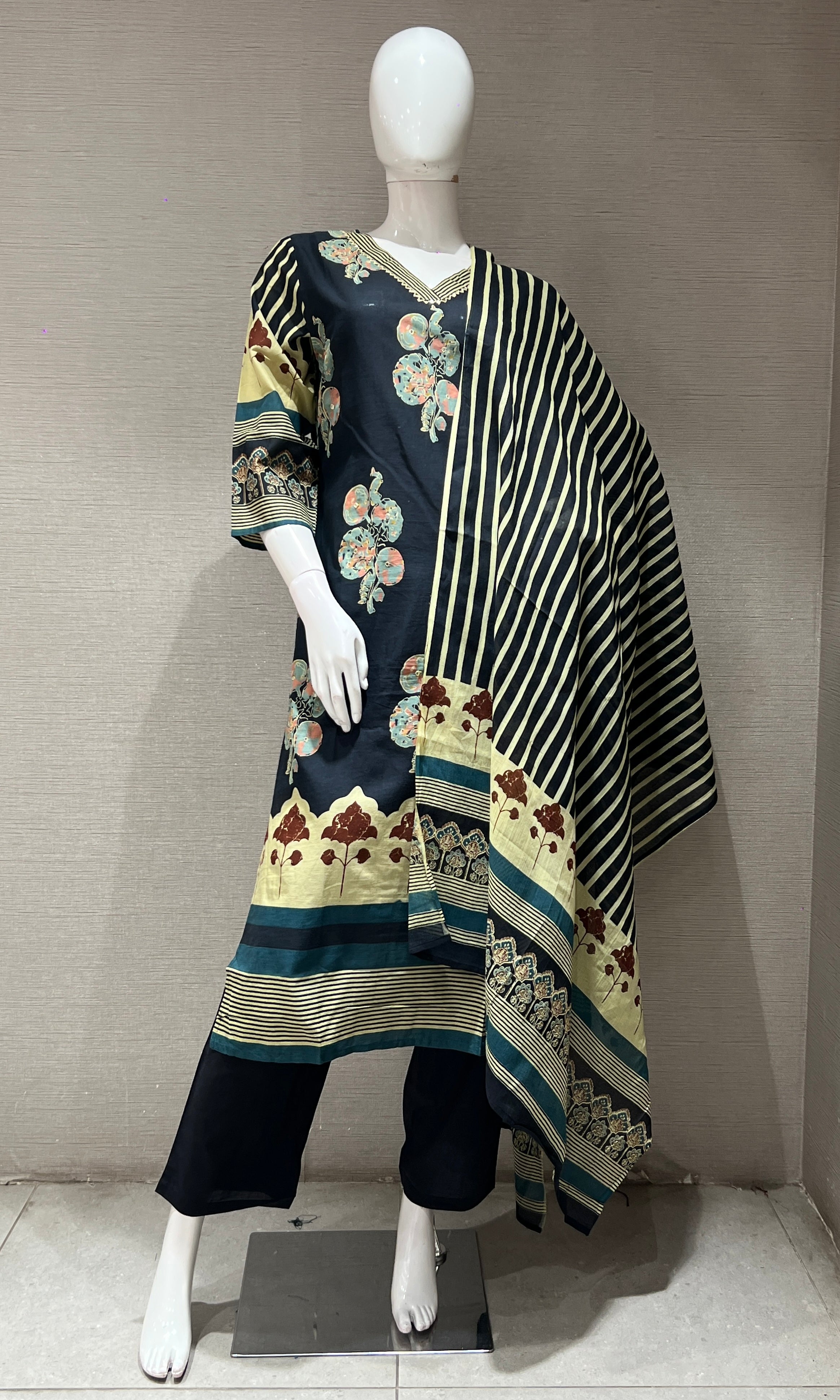 Black PRINTED kurta set