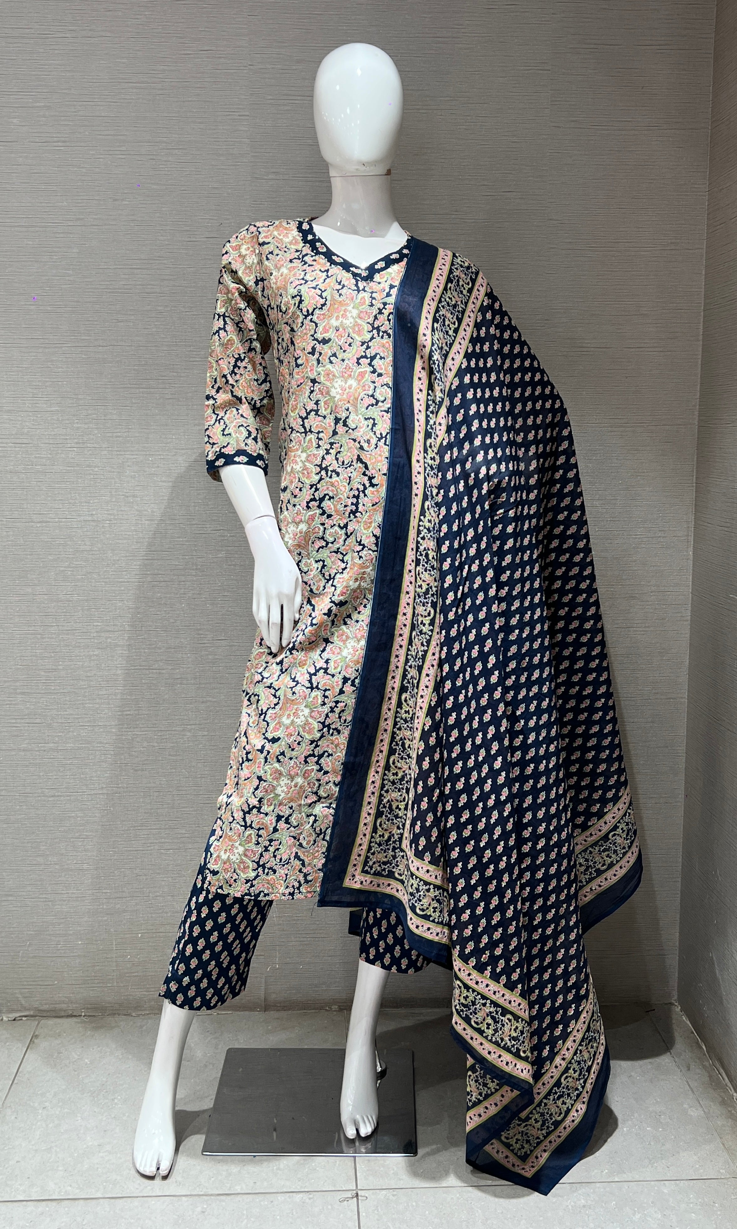 Light pink floral print kurta set