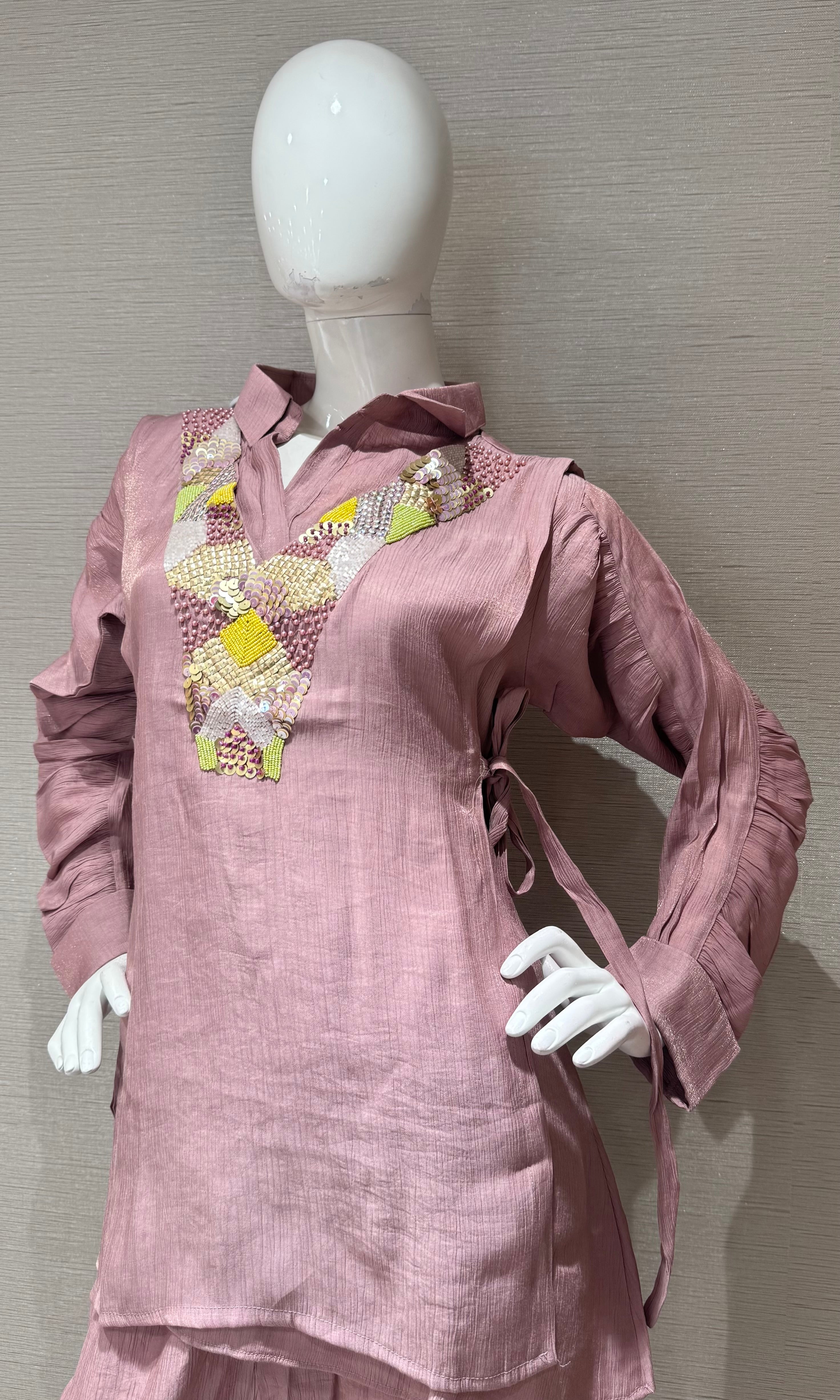 Moee Embroidered Tunic Lenin Co-ord Set