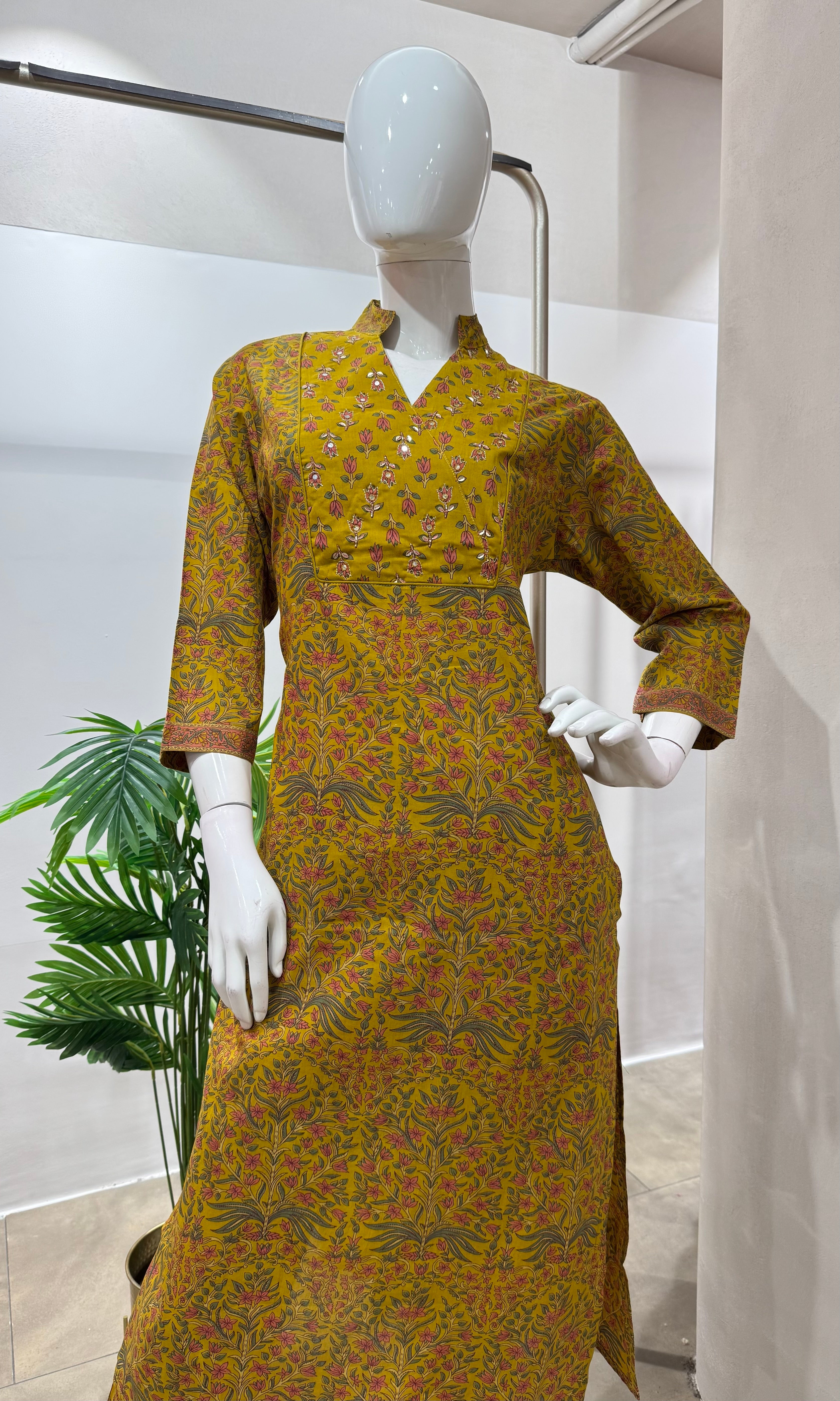 MUSTARD ETHNIC PRINTED KURTA SET