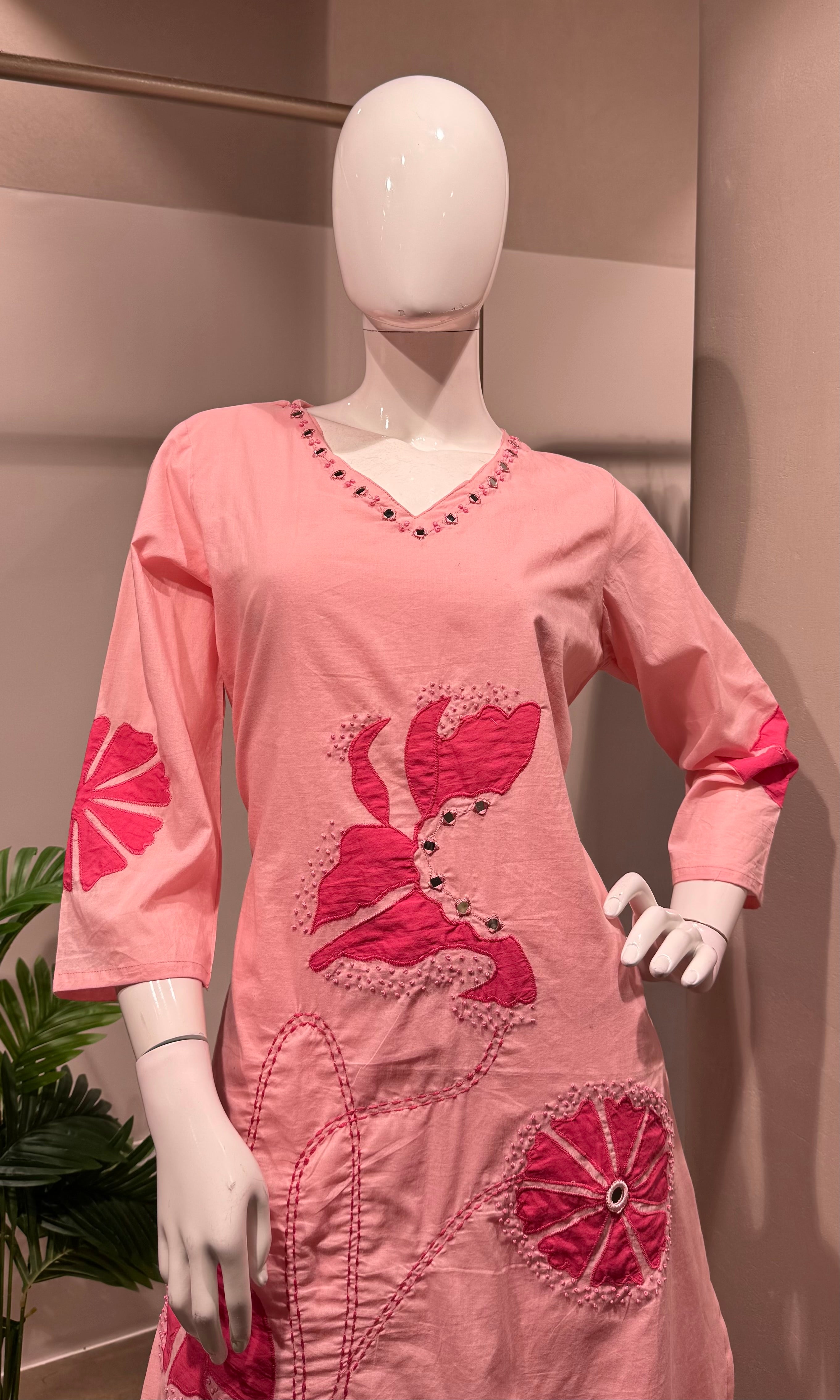 Baby pink floral kurta set