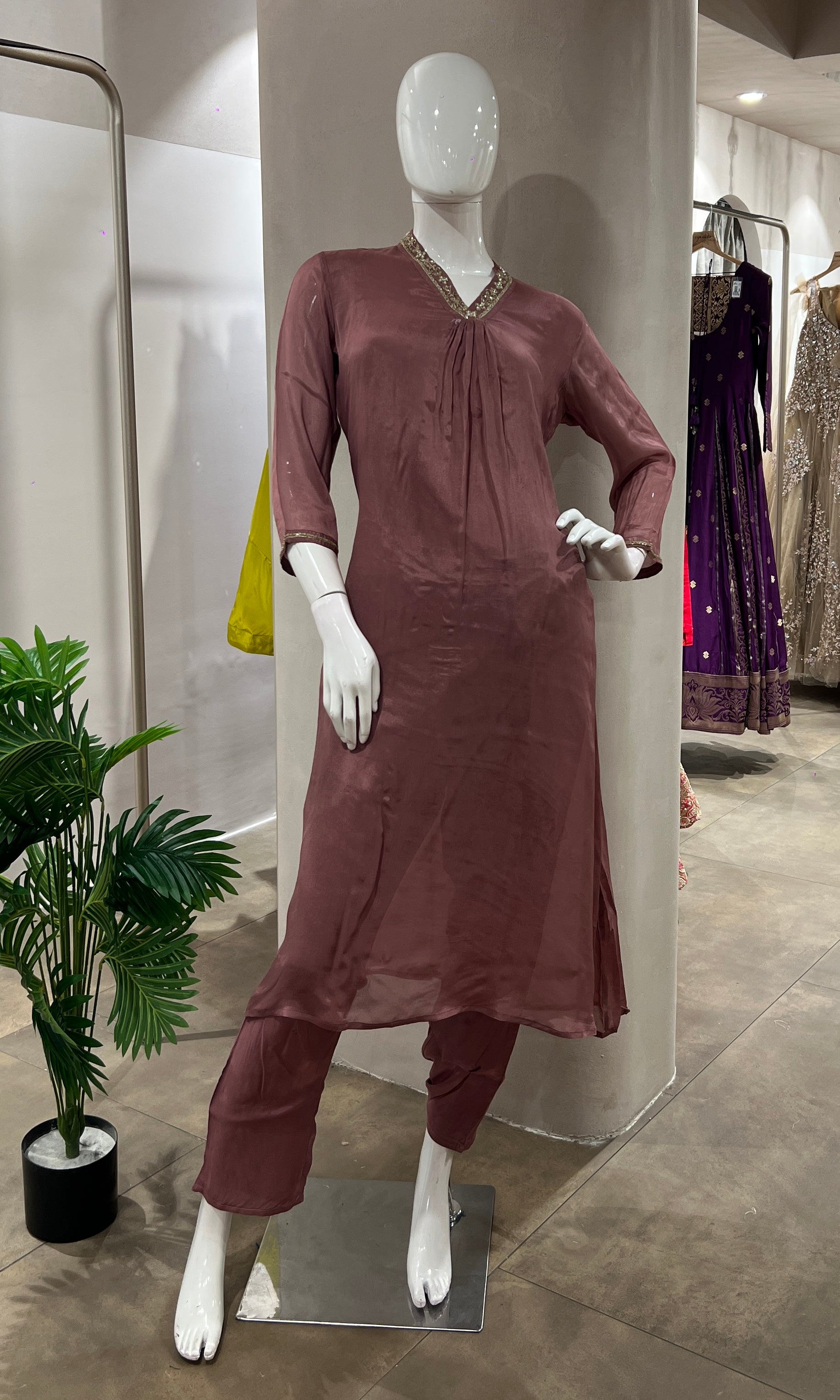 PEACH ETHNIC V NECK KURTA SET