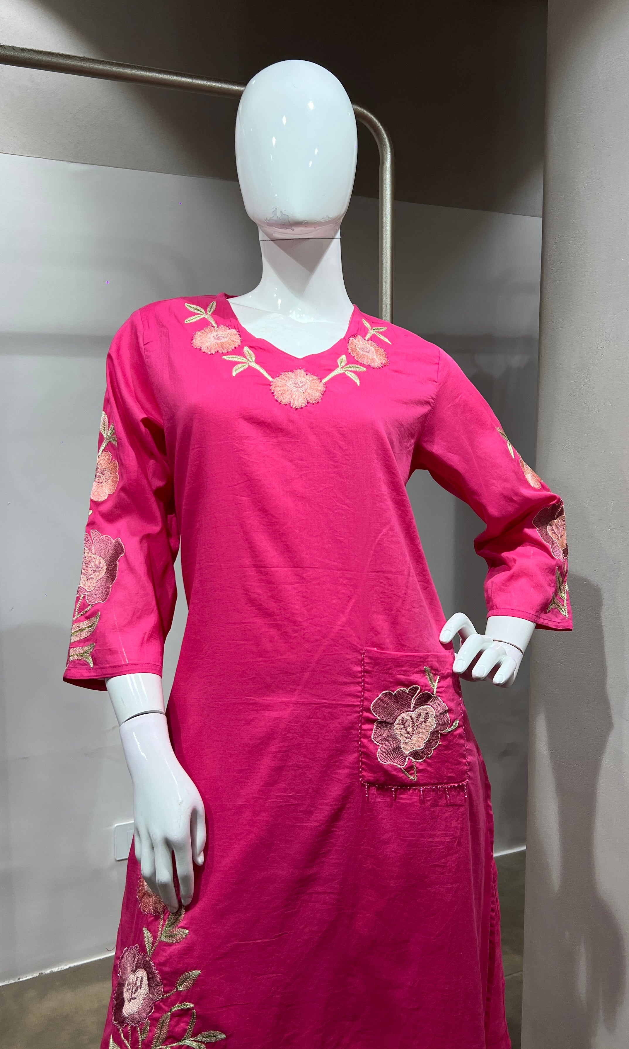 PINK Silk Kurta set with Rose Embroidery