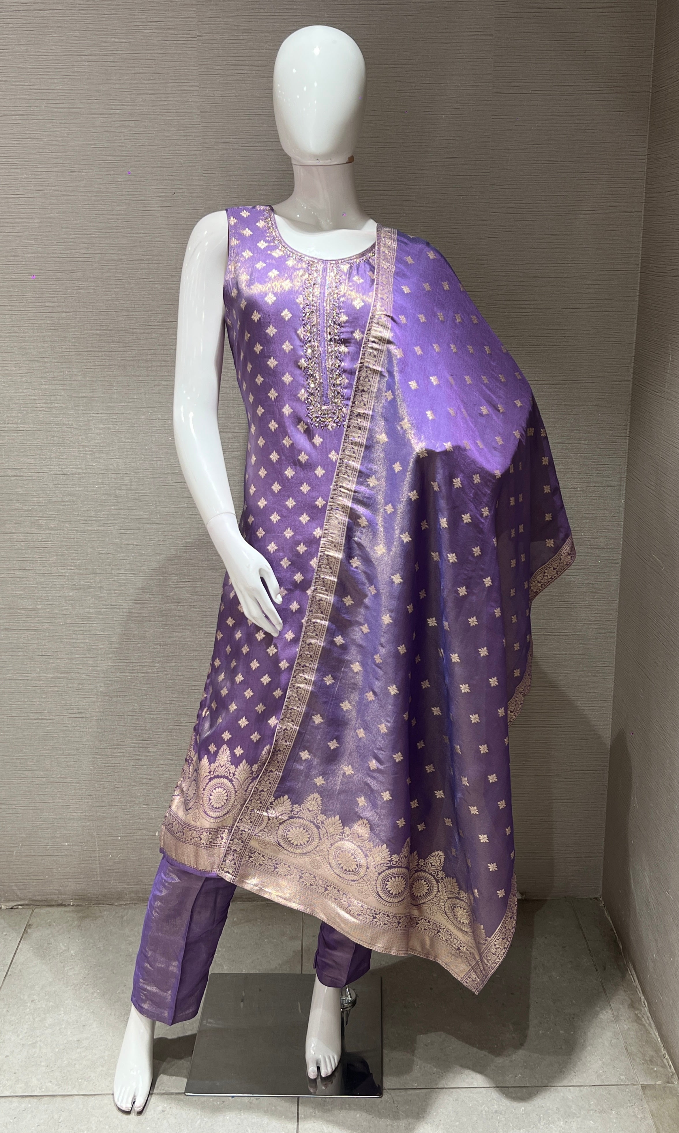Lilac BANARASI EMBROIDERED kurta set