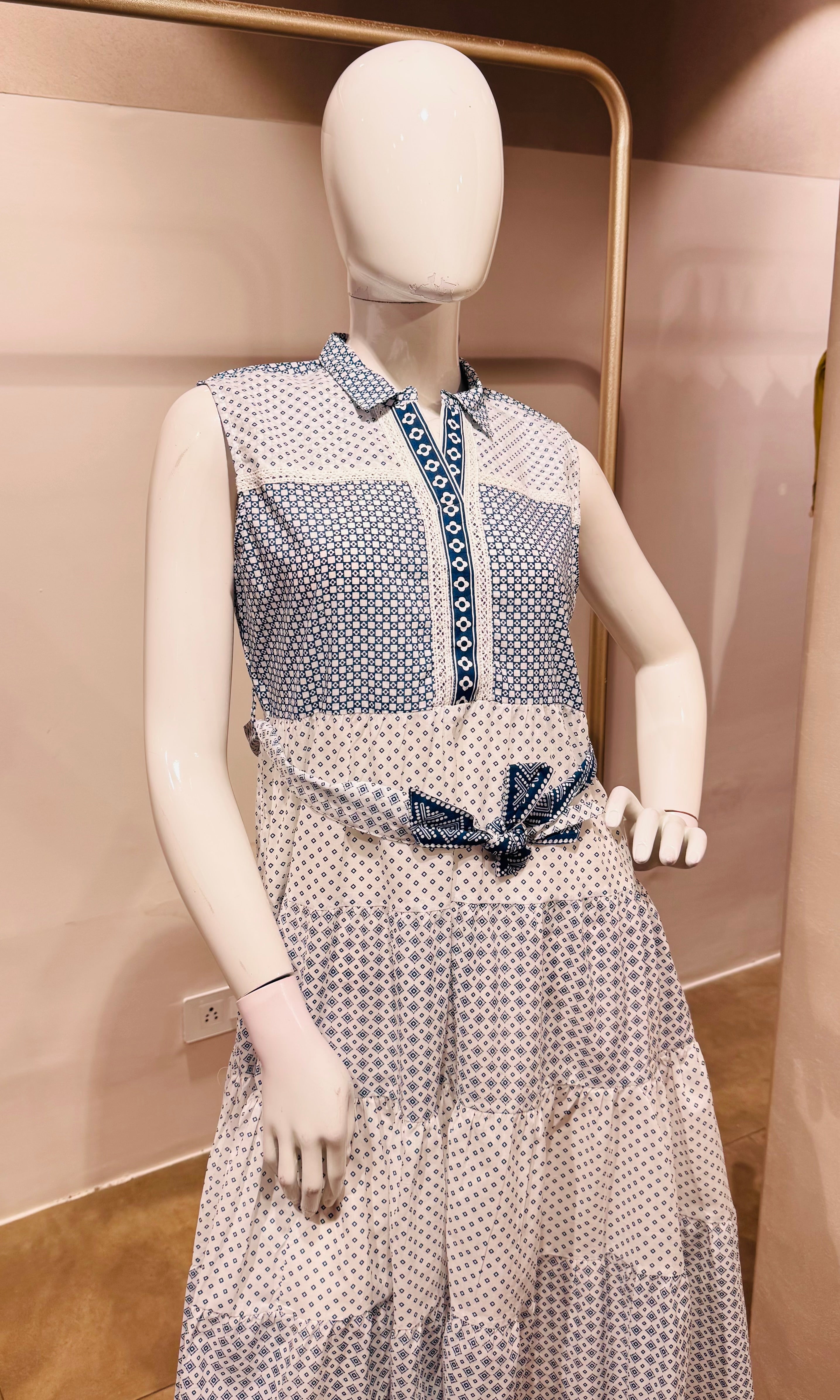 blue and white geometric printed frock
