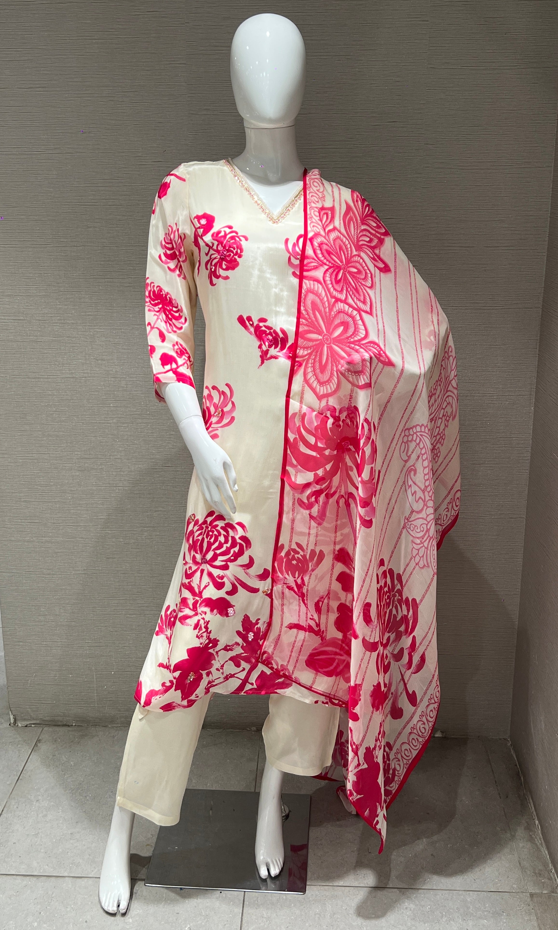 IVORY Pink Blossom PRINTED KURTA SET