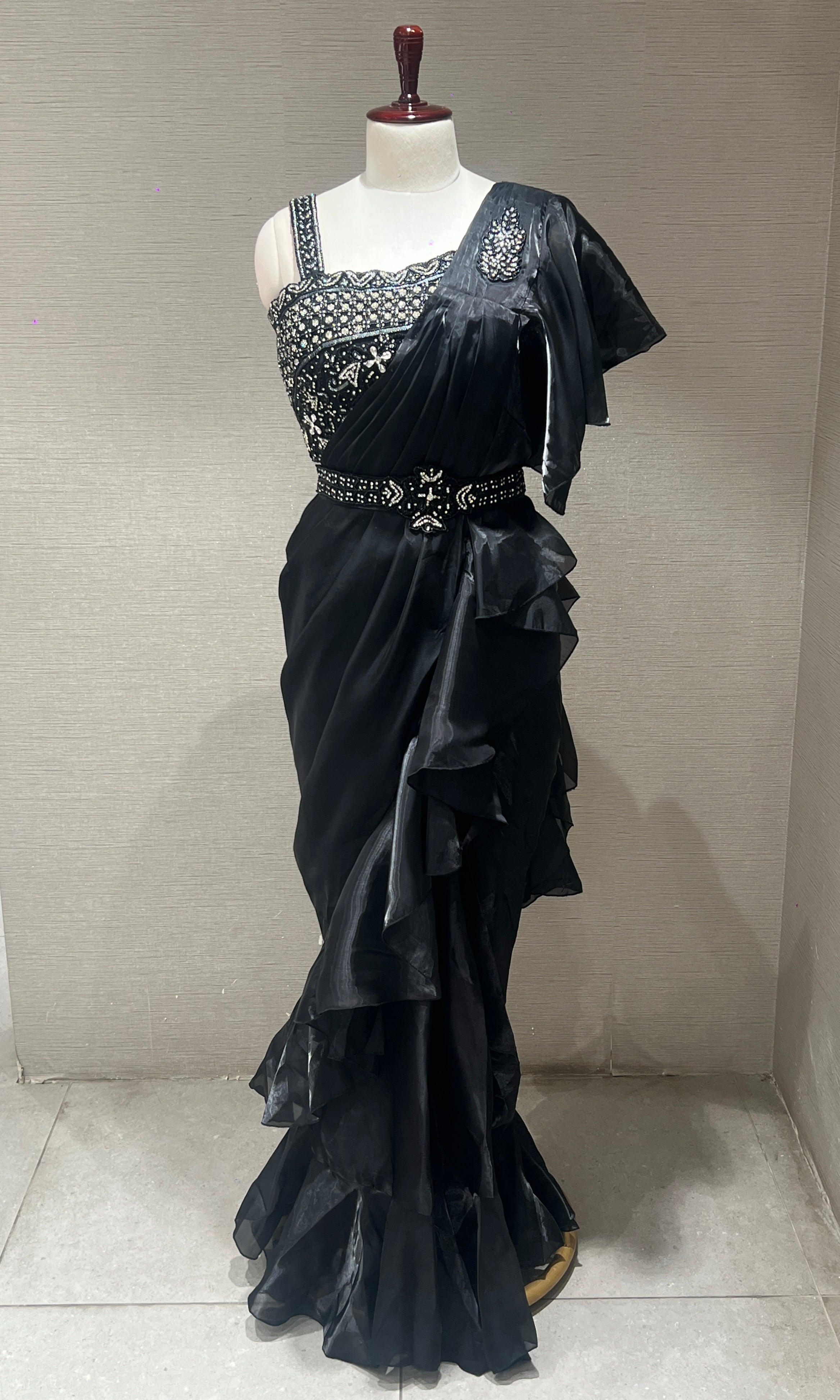 Black one minute saree