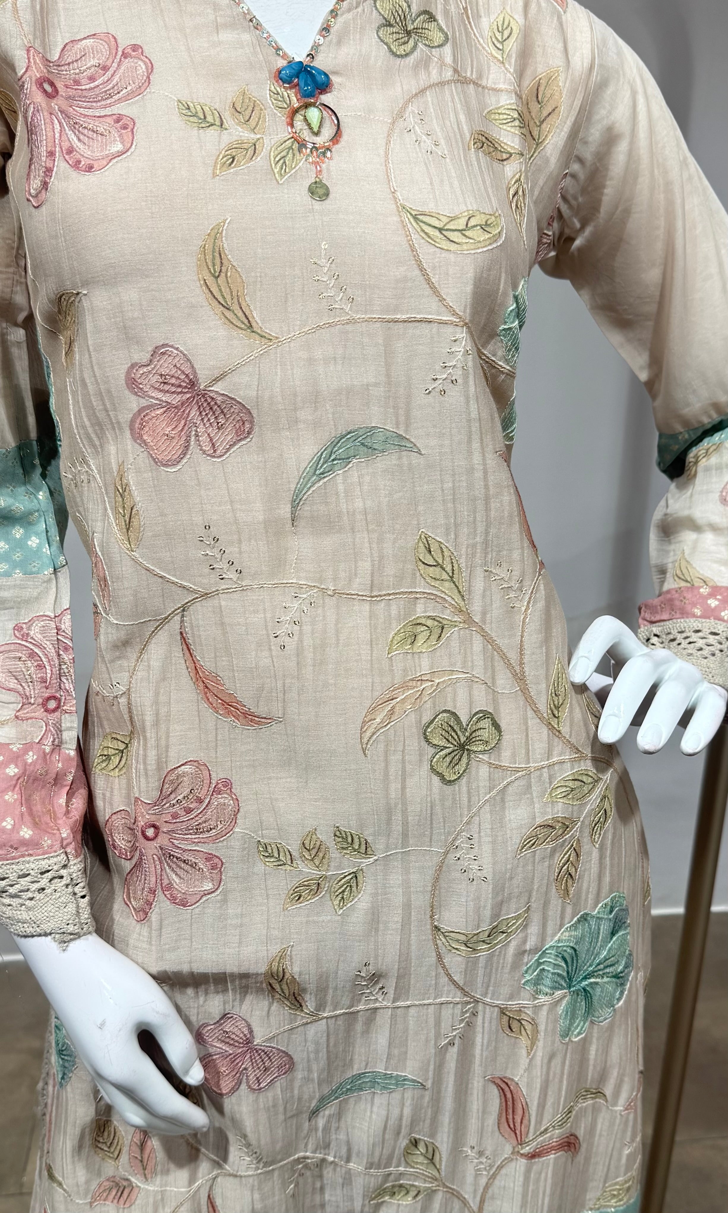 MOEE Floral Kurta Set with Dupatta