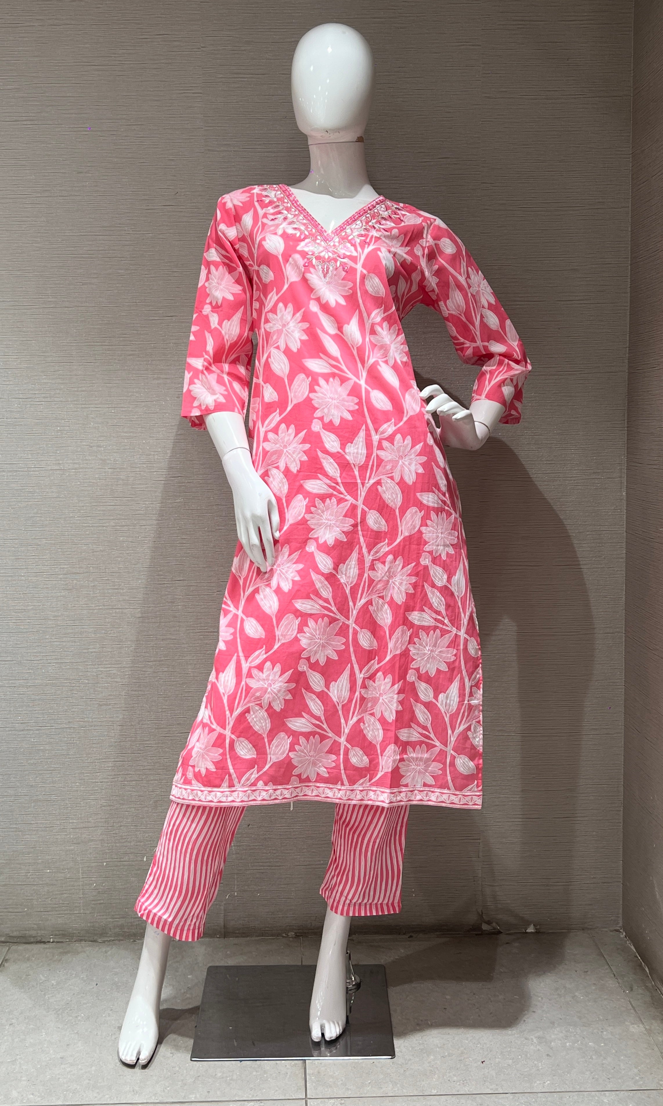 Pink FLORAL PRINT kurta set
