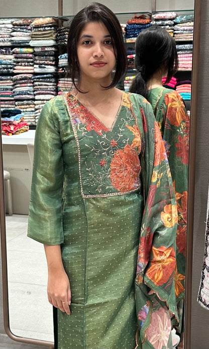 🌳Green kurta set with designer dupatta 🦜