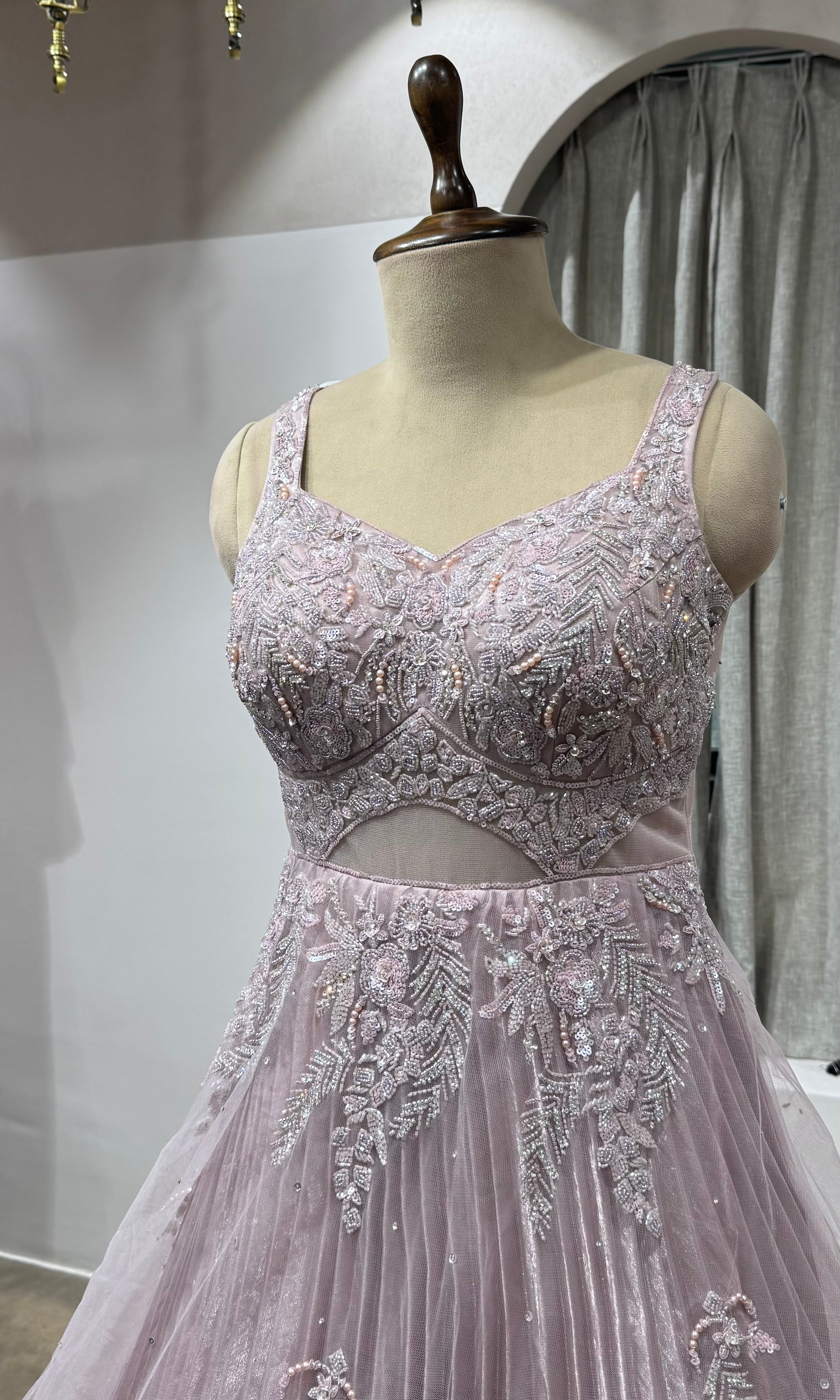 MOEE EMBROIDERED NETTED GOWN