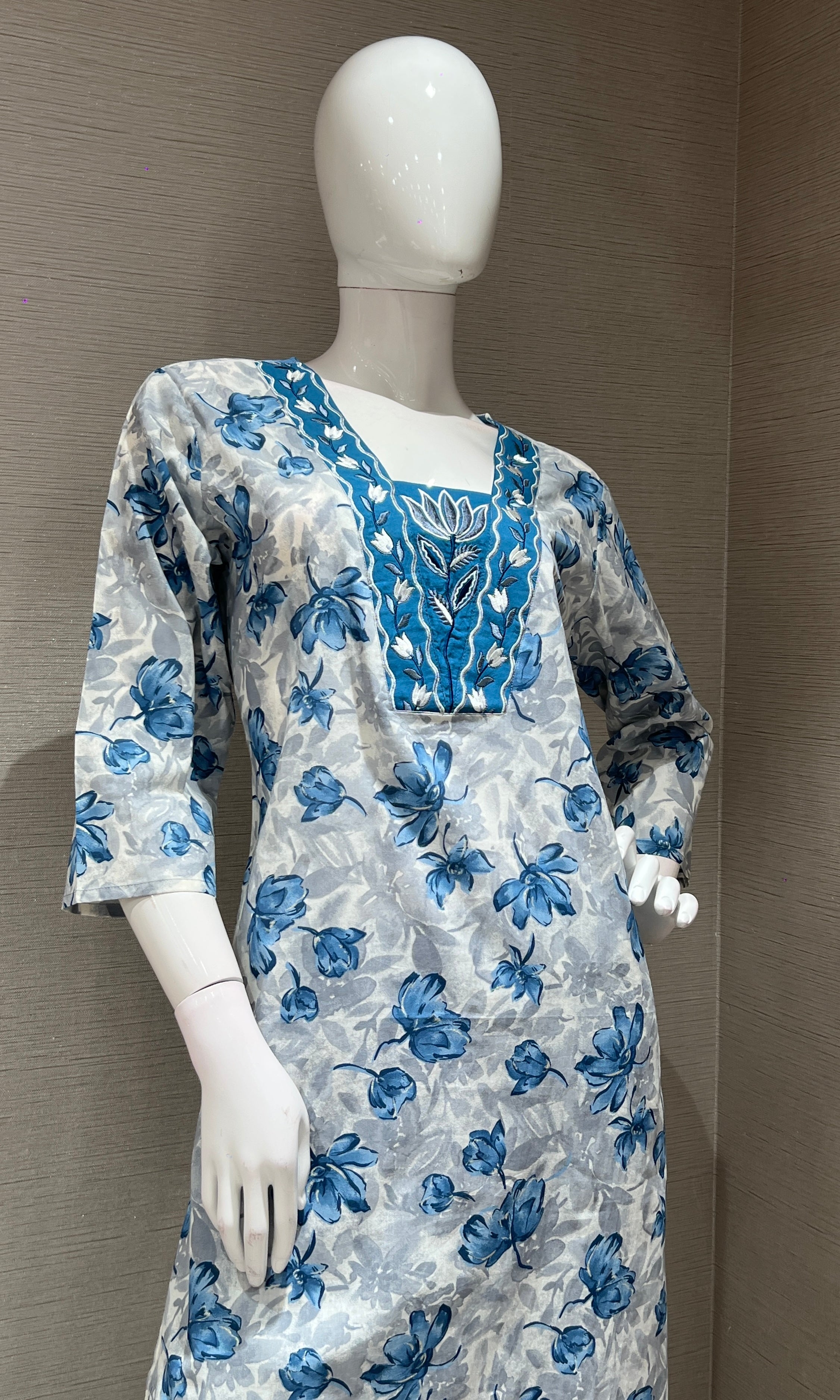Blue floral PRINT kurta set