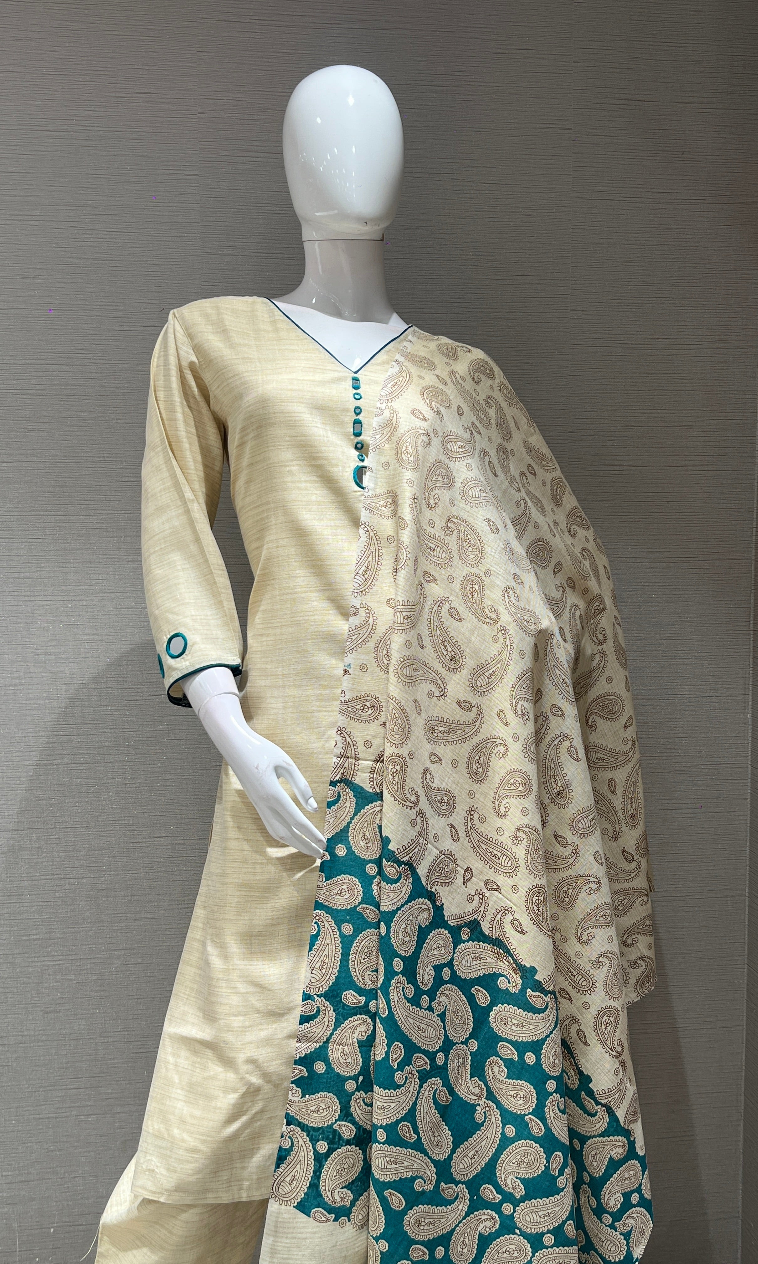 Cream KURTA SET WITH DUPATTA