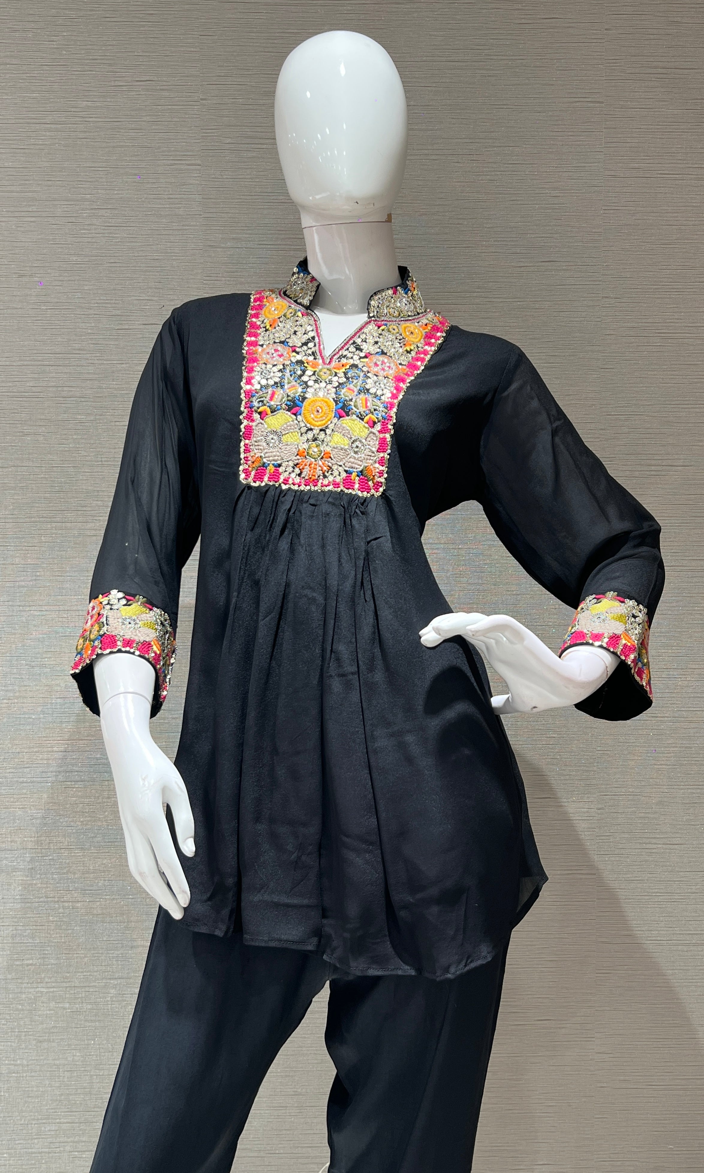 BLACK FLORAL CORD SET