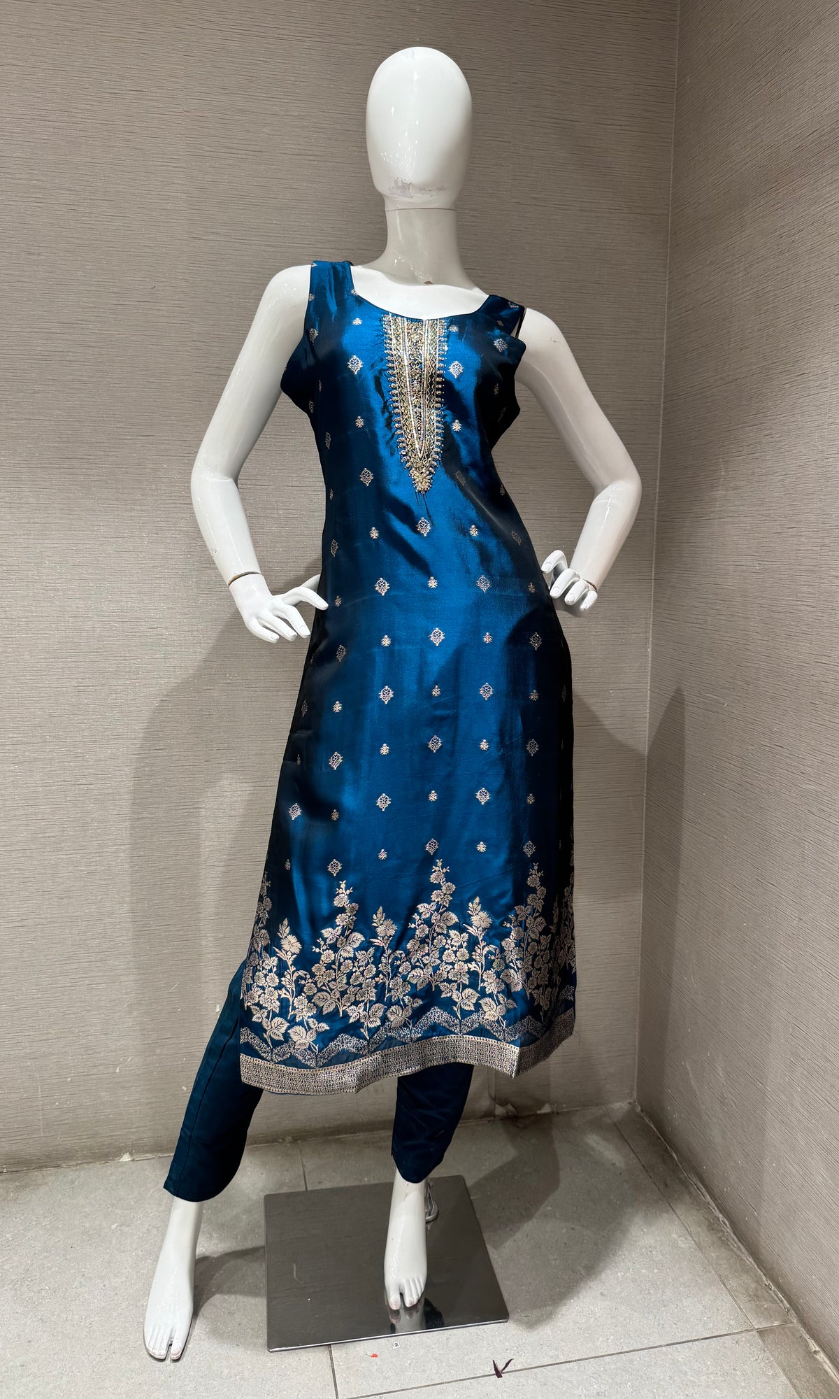 Blue silk Embroidered Kurta Set with dupatta