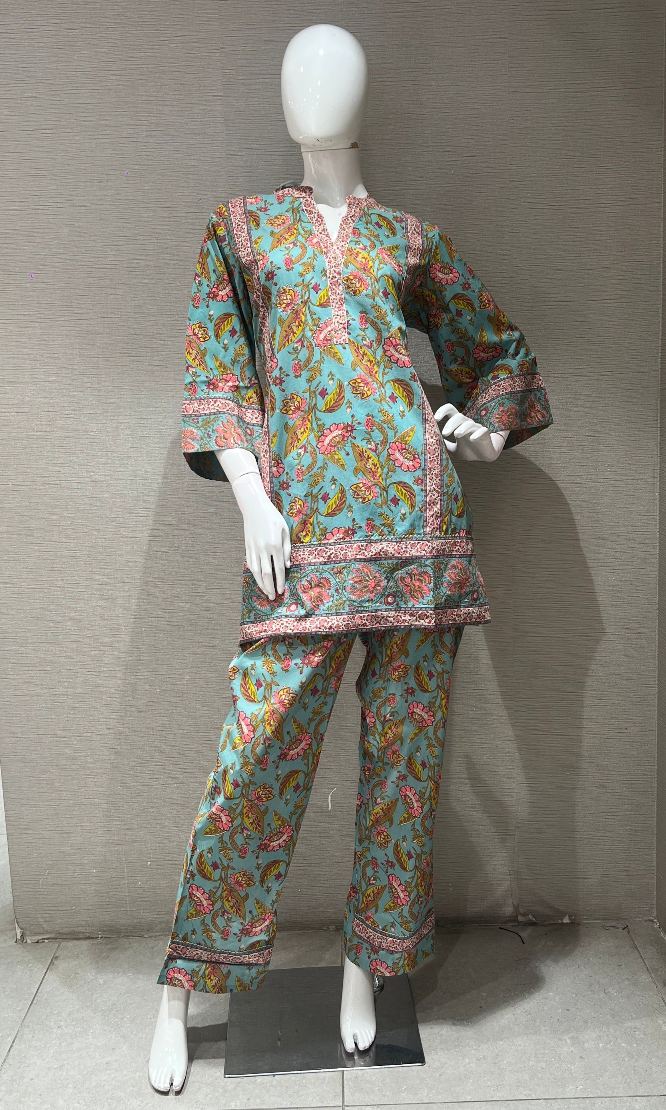 Green FLORAL PRINTED KURTI WITH BOTTOM