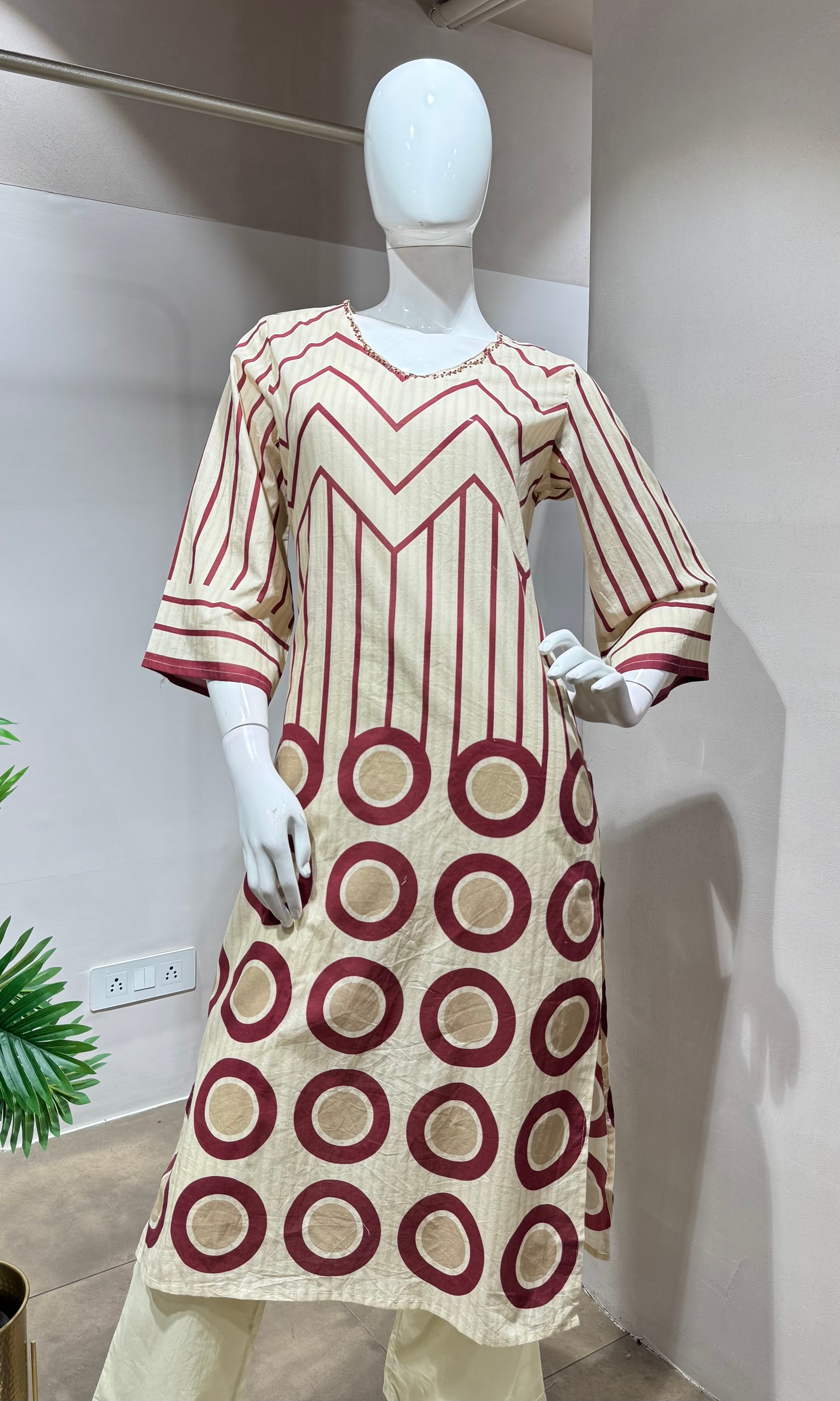 Pink Geometric digital pattern kurti with pants