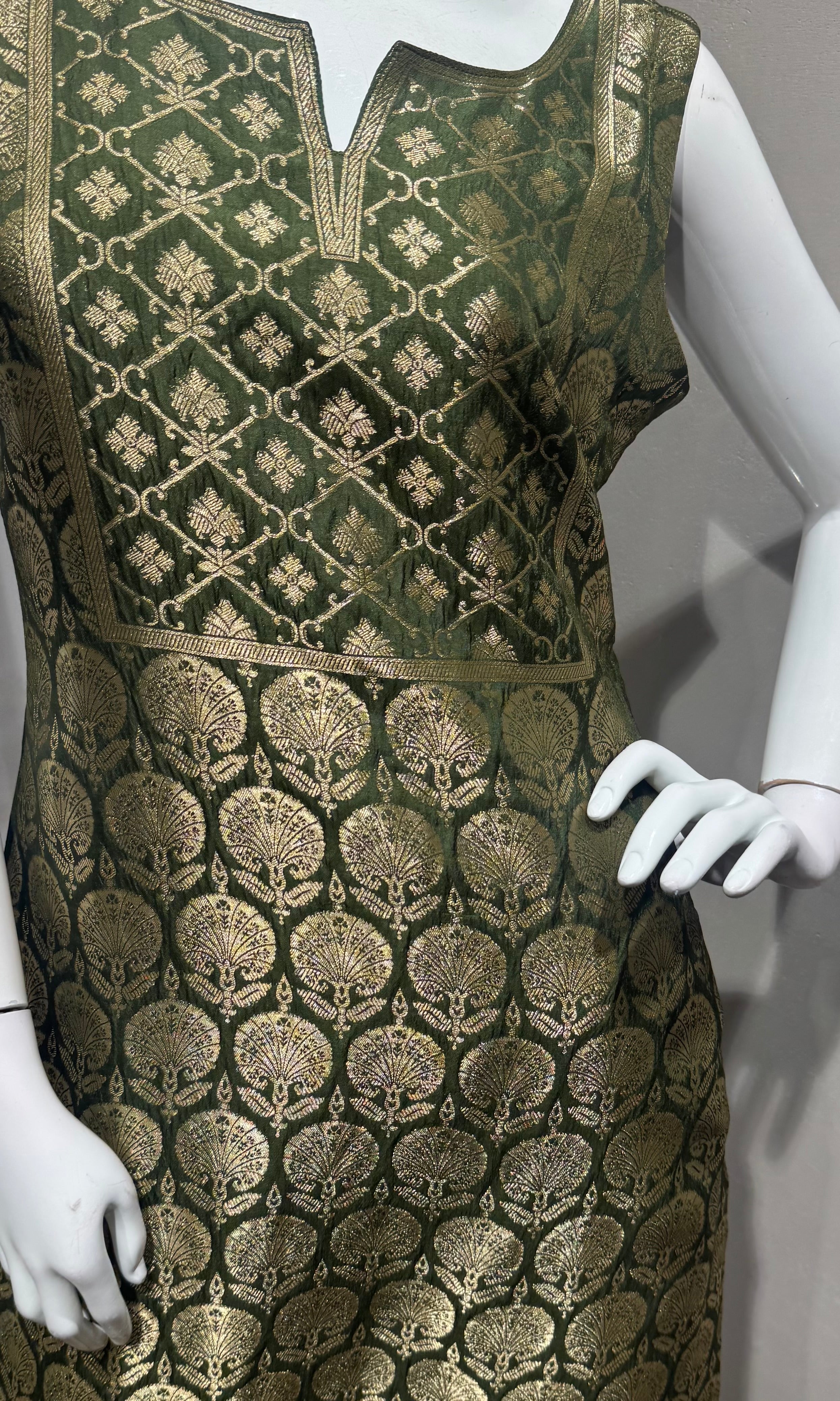 Green golden banarasi kurta set