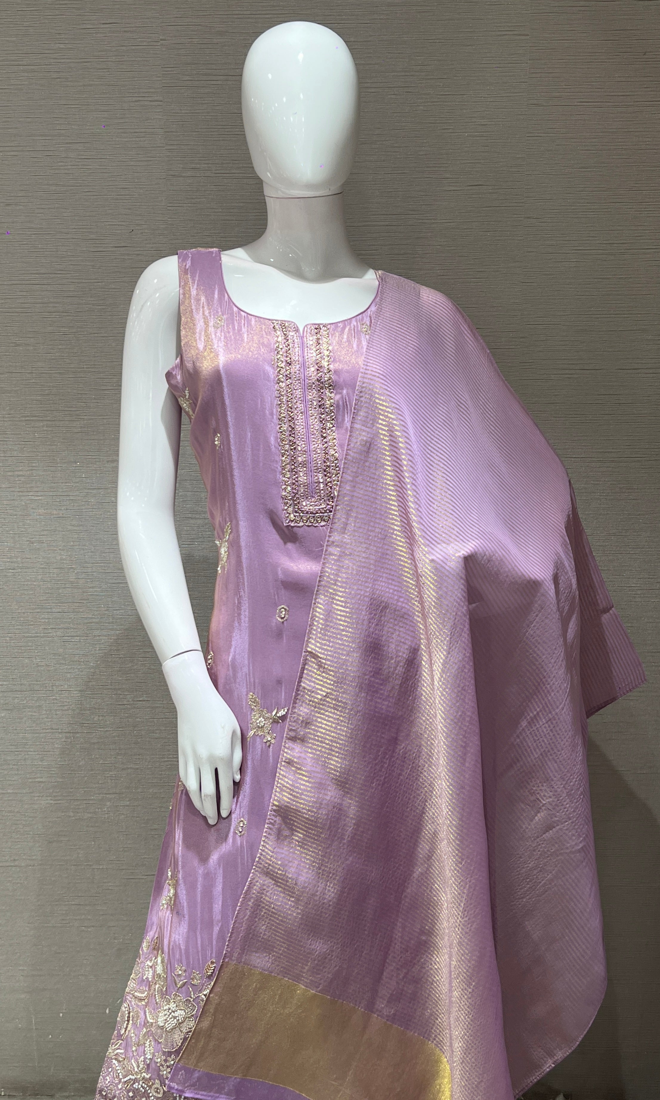 Lilac Embroidered Kurta Set with Sheen Dupatta