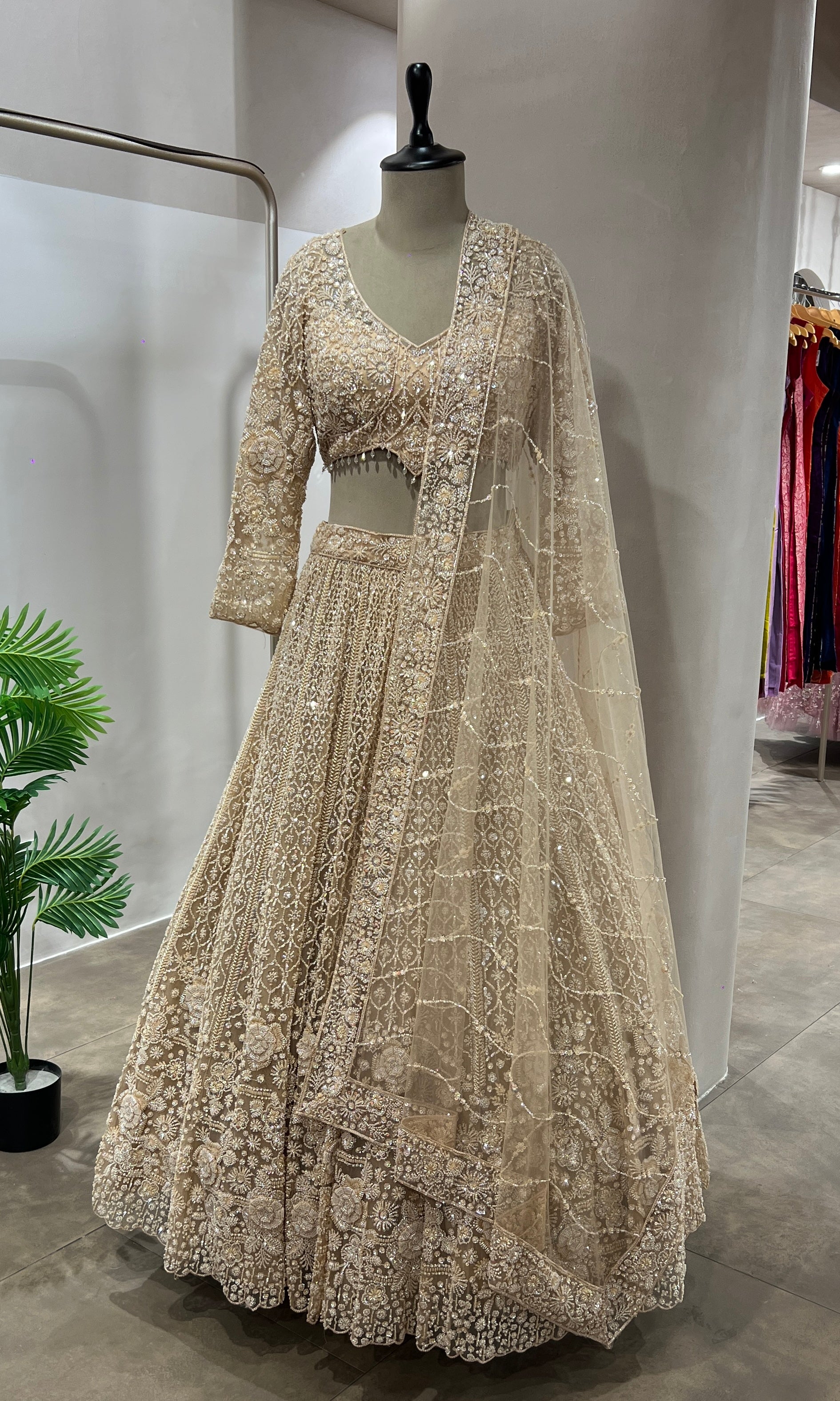 BEAGH FLORAL INTRICATE EMBROIDERY LEHENGA