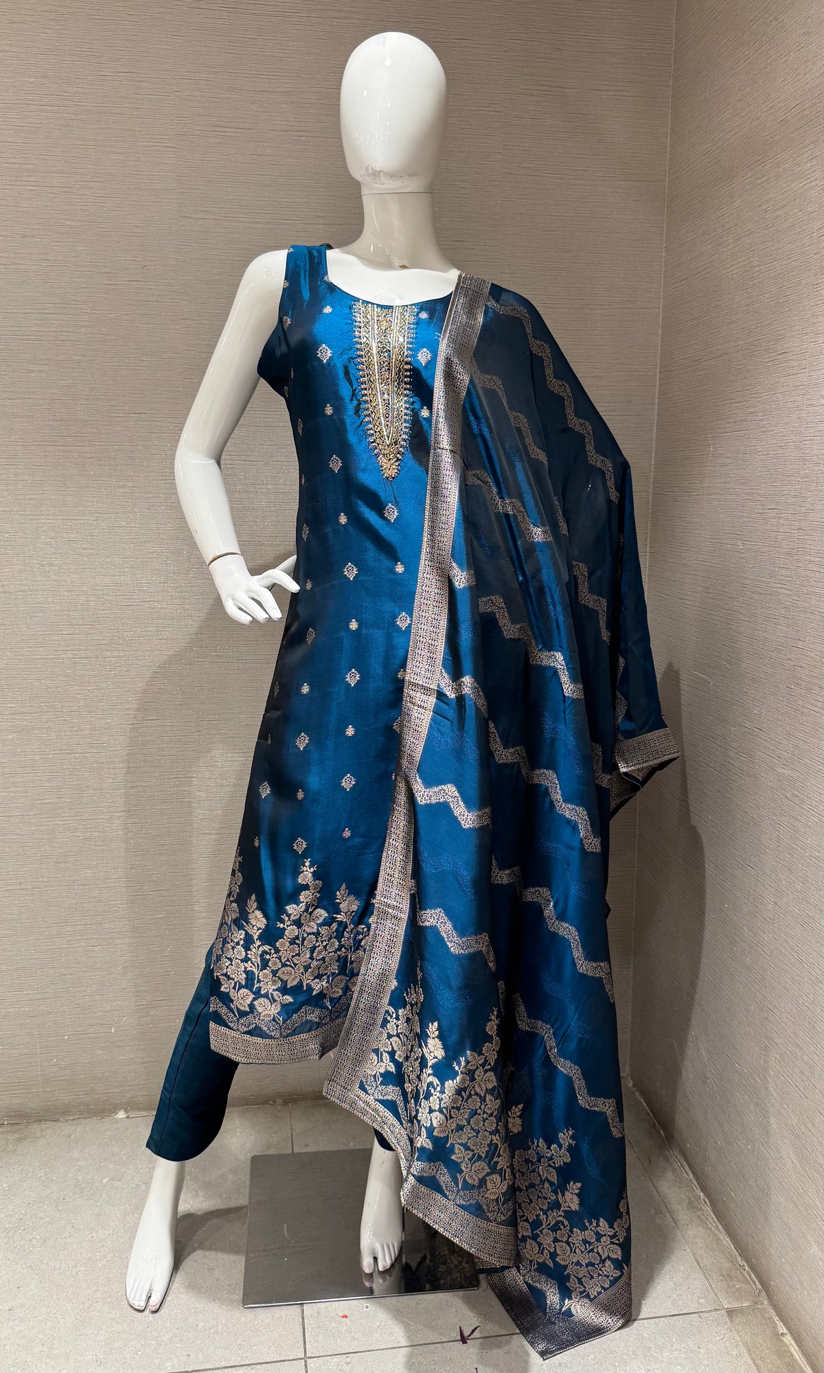 Blue silk Embroidered Kurta Set with dupatta