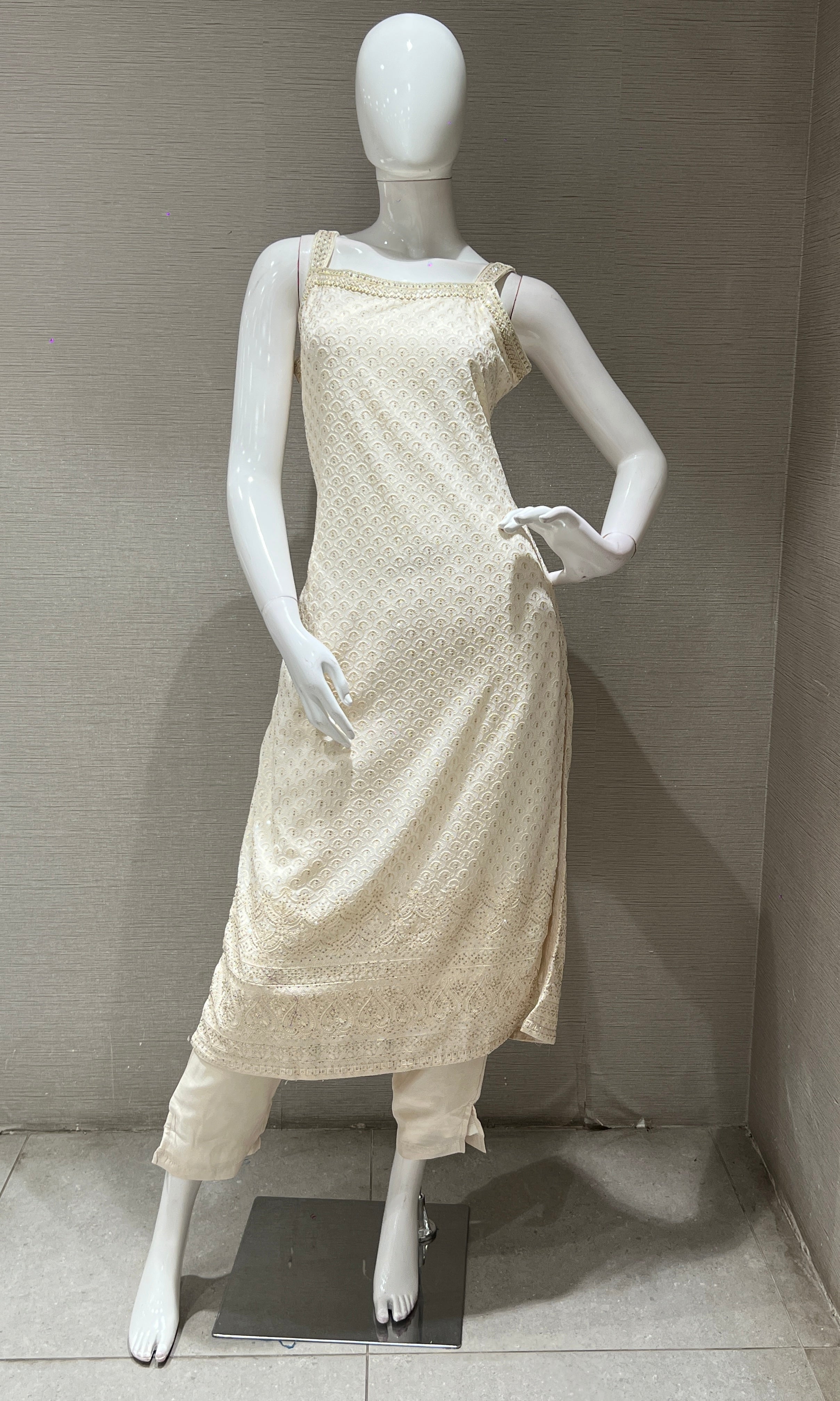 Off White Kurta Set with Subtle Embroidery