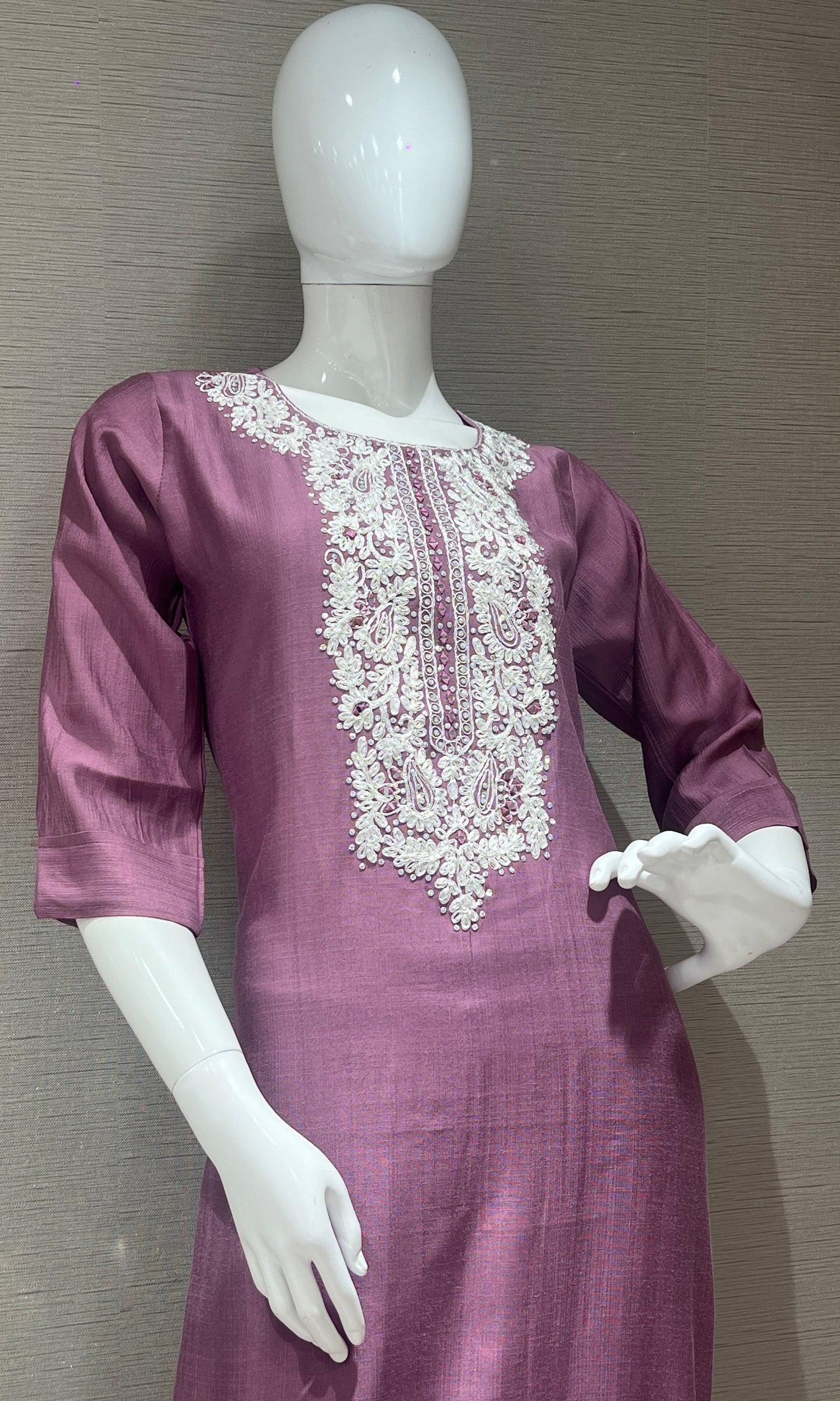 🌸Lavender Kurti with neck design🌸