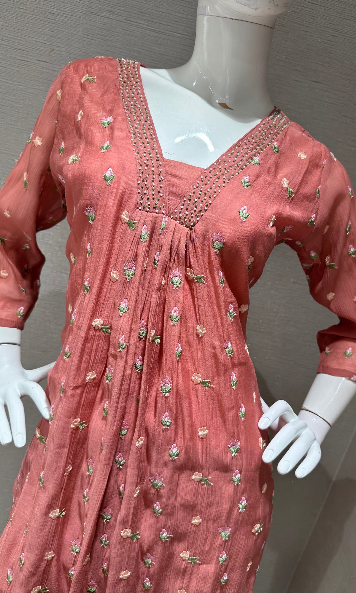 Onion pink floral Mul Chanderi kurta set with dupatta