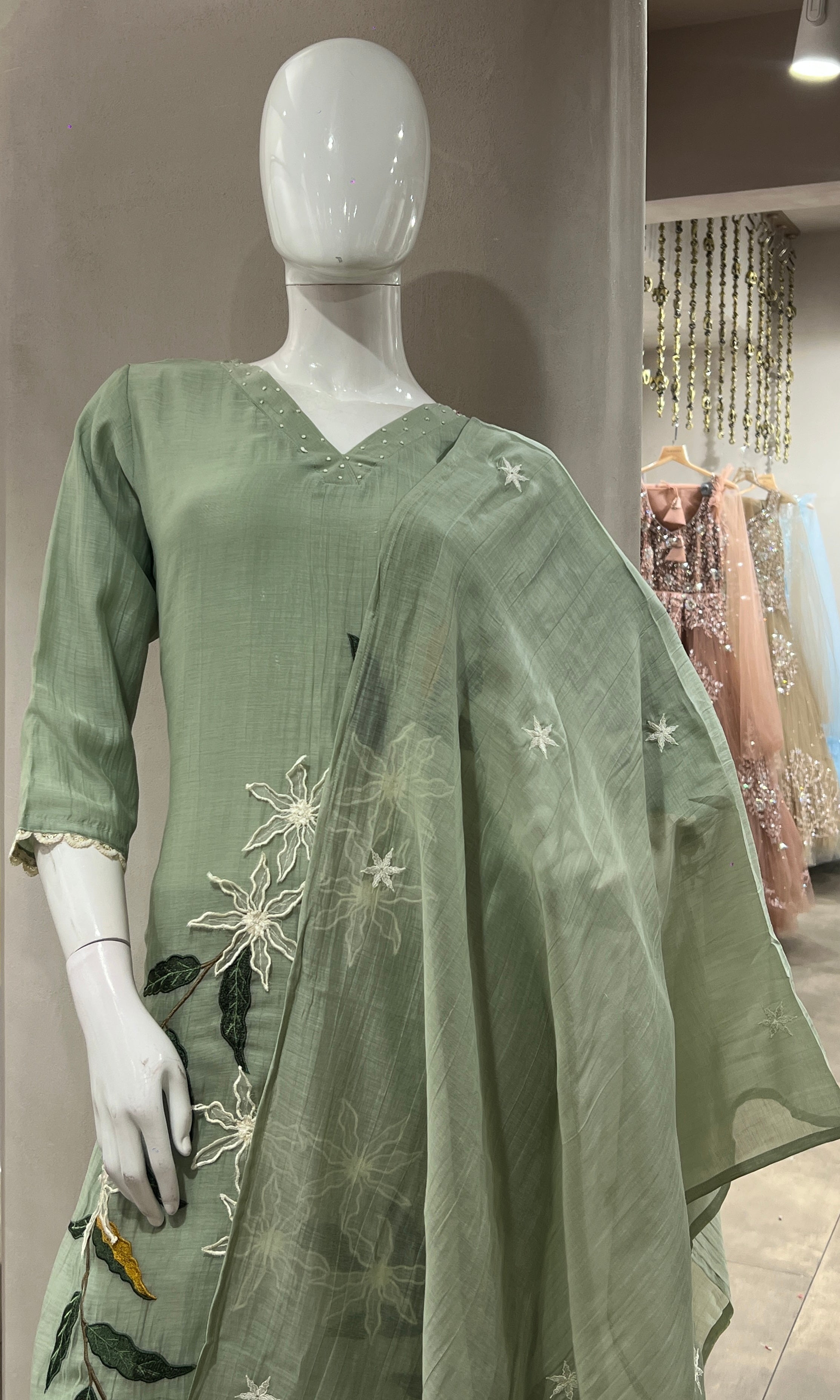 GREEN THREAD EMBROIDERY FLORAL KURTA SET