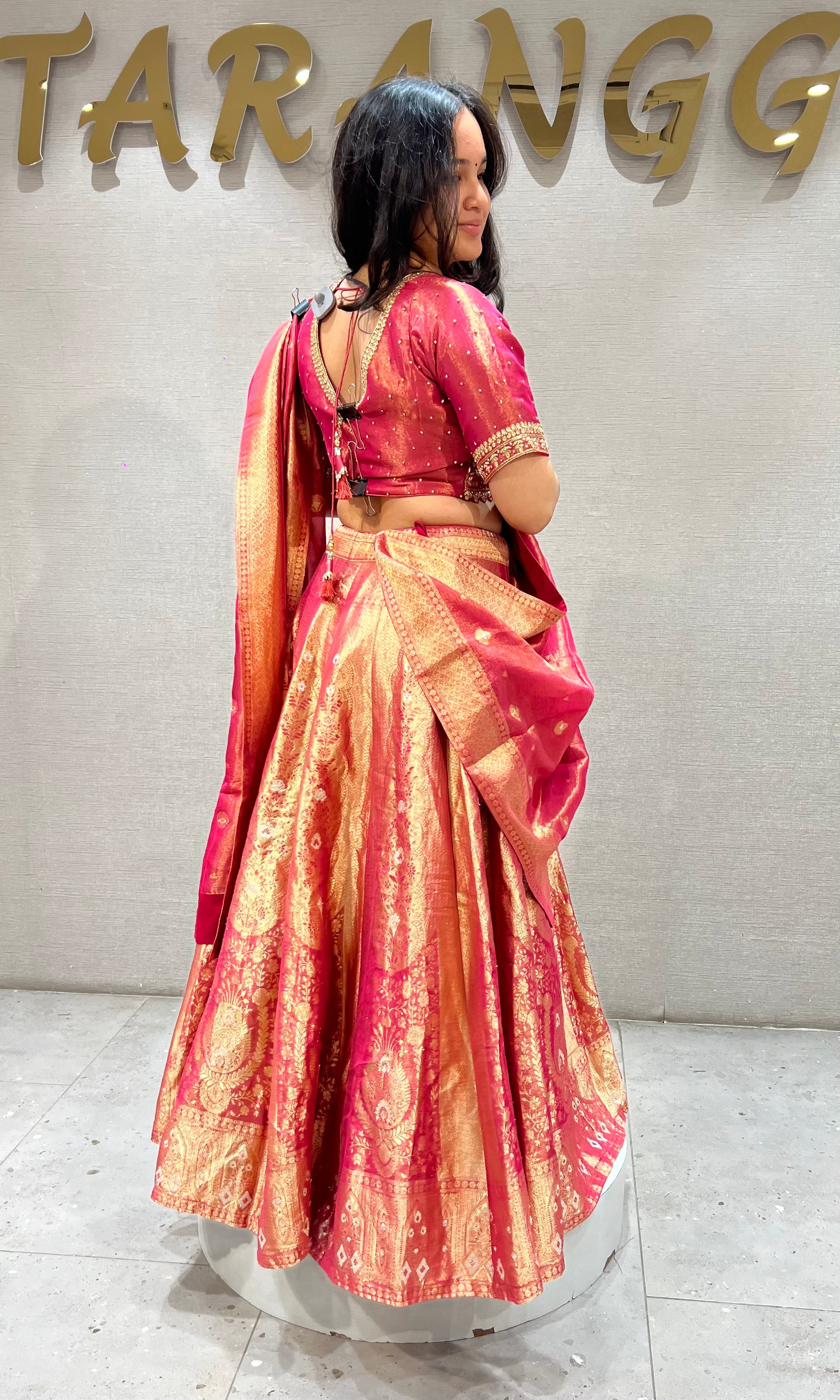 Rani Golden Banarasi silk Elegance Lehenga set