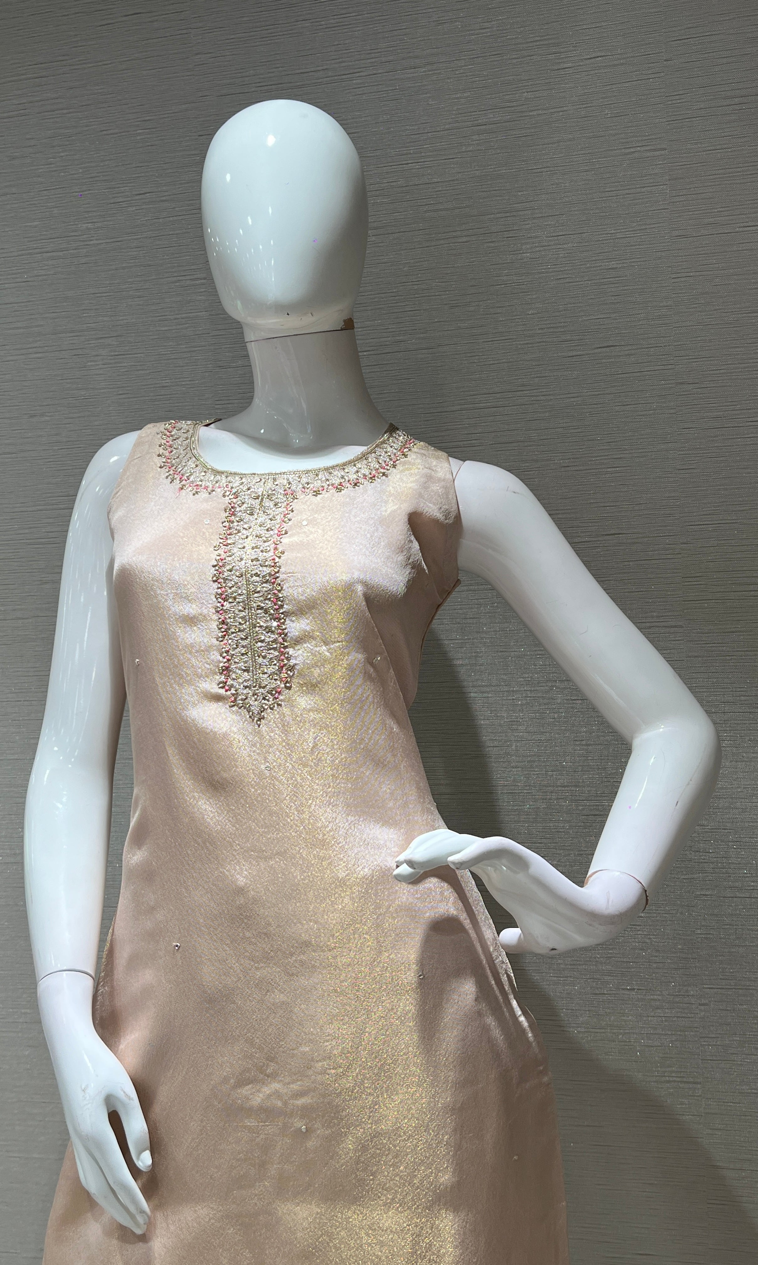 BEAGH KURTA SET WITH FLORAL DUPATTA